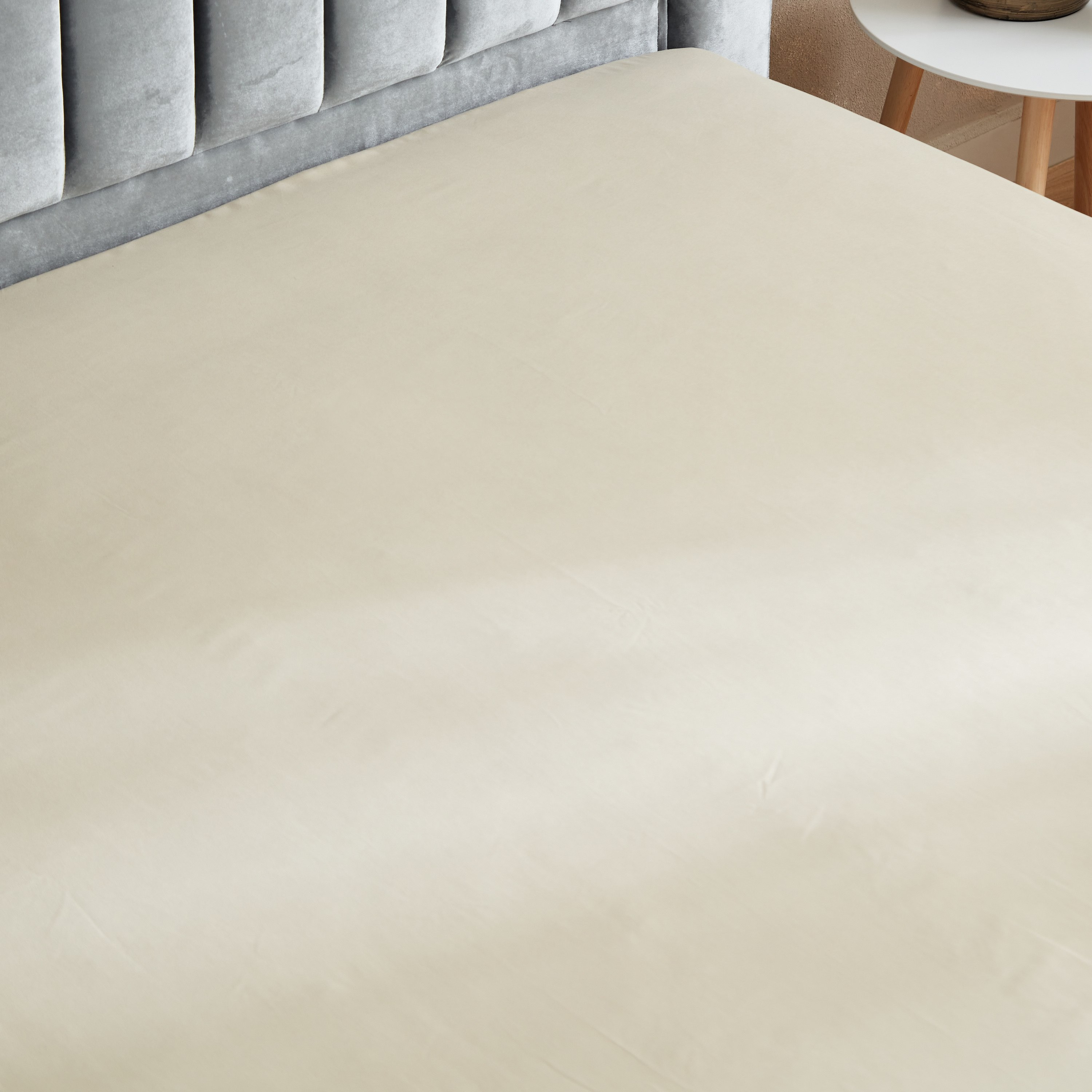 شرشف مطاطي كينج سادة من الألياف الدقيقة من أكسيس - 180x200+25 سم-hbxhomeware-hbxbedroom-image-4