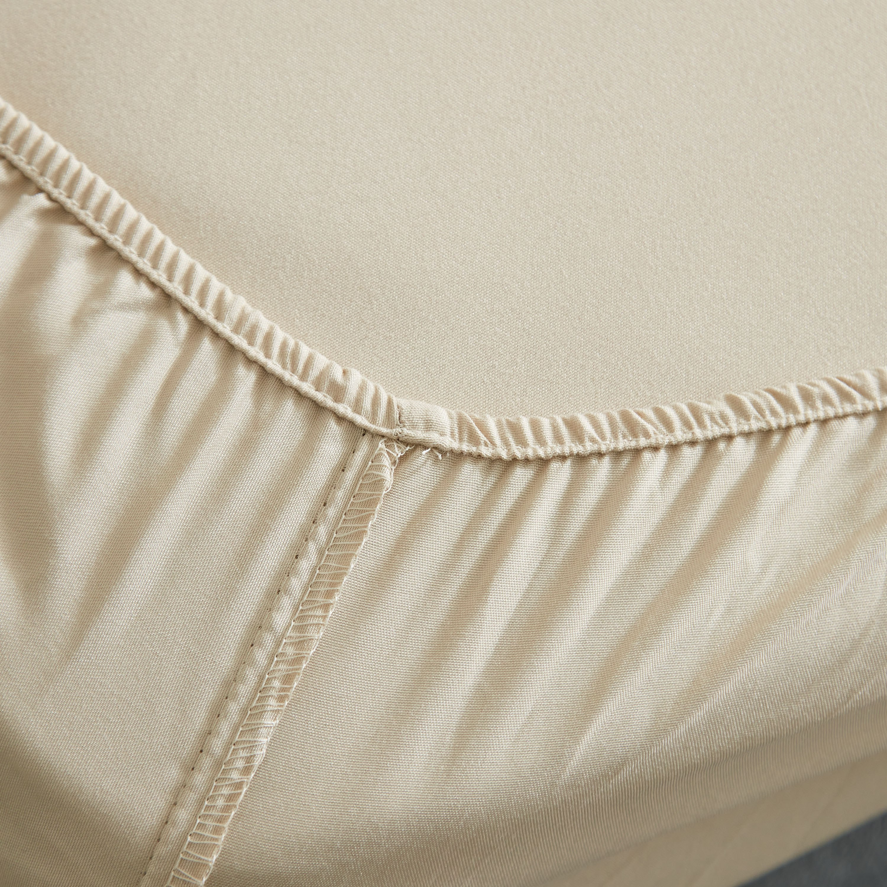 شرشف مطاطي كينج سادة من الألياف الدقيقة من أكسيس - 180x200+25 سم-hbxhomeware-hbxbedroom-image-6