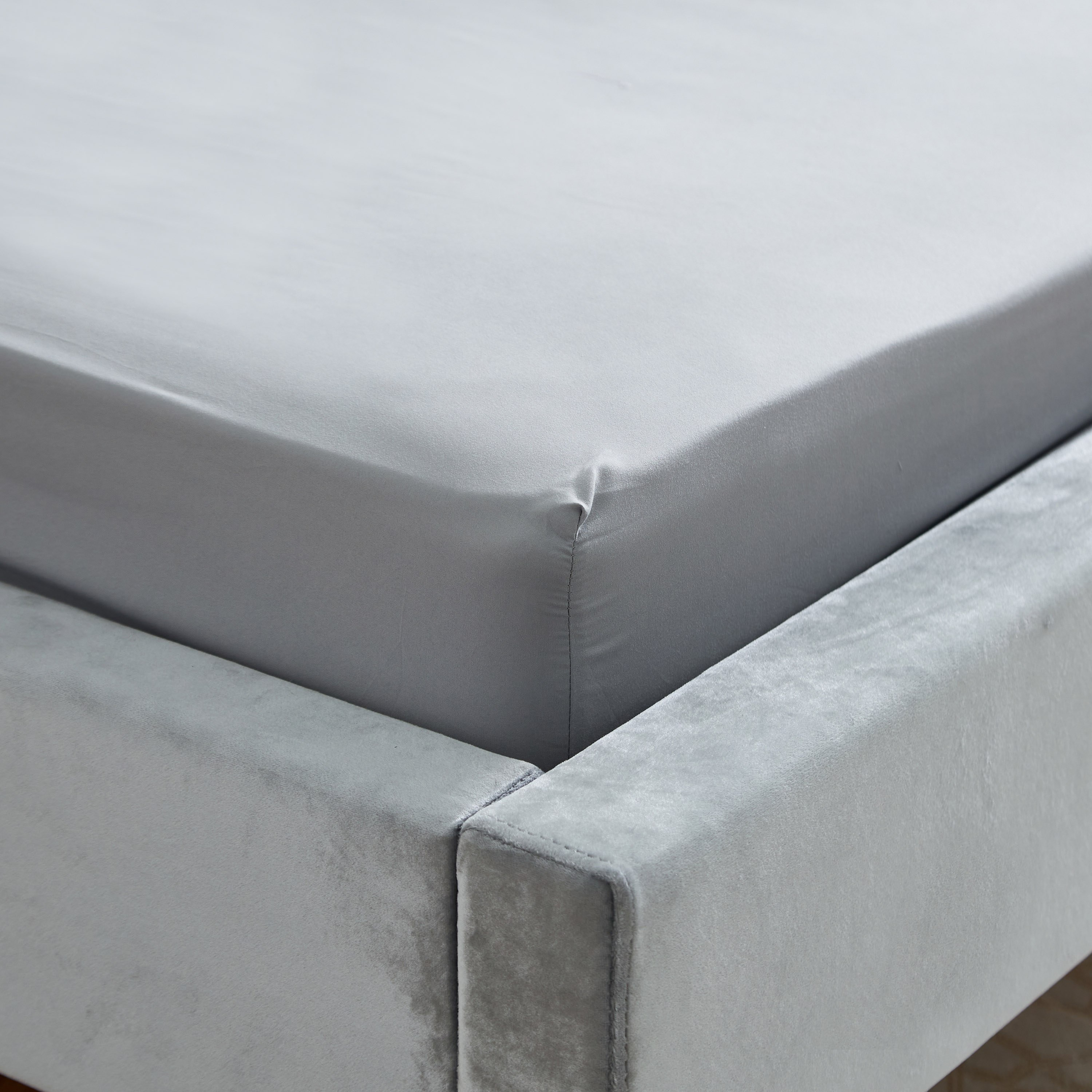 Axis Solid Microfiber King Fitted Sheet - 180x200+25 cm-hbxhomeware-hbxbedroom-image-5