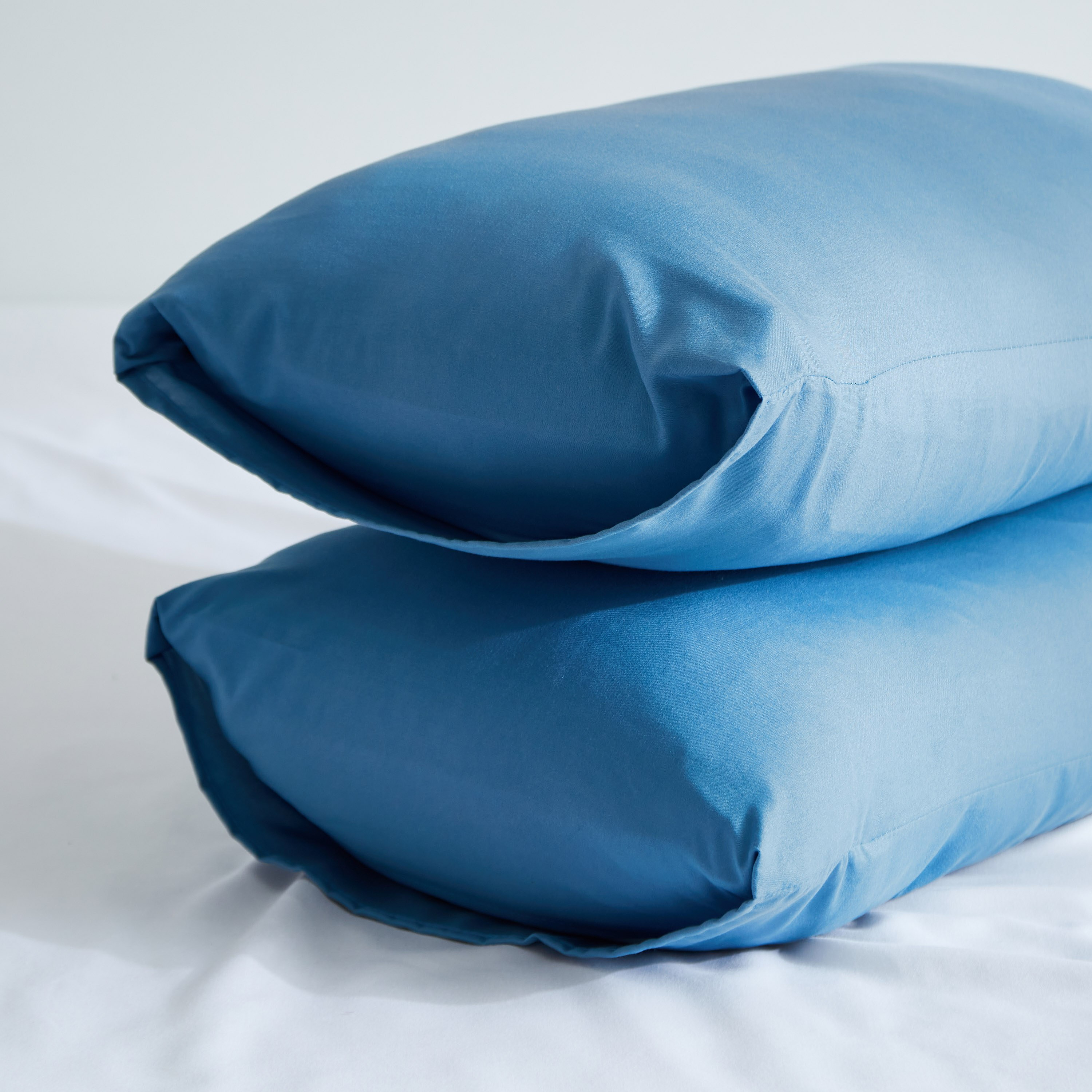 Axis 2-Piece Solid Microfibre Pillowcase Set - 45x70 cm-hbxhomeware-hbxbedroom-image-4