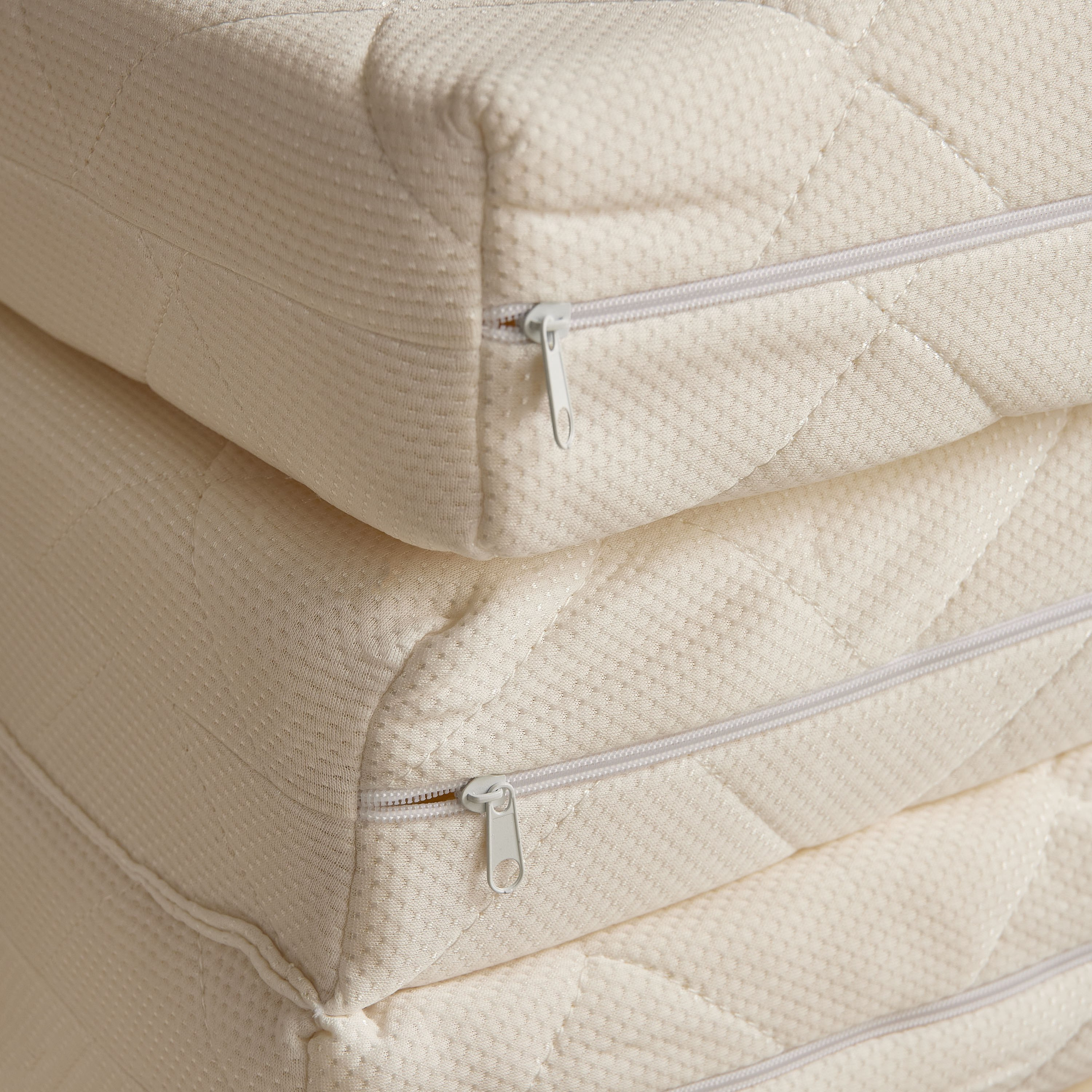 SleepEase iKids Comforto Trifold Foldable Travel Foam Toddler Mattress - 70x140x10 cm-PROMO_HB_KSA_HBX10_190925-image-8