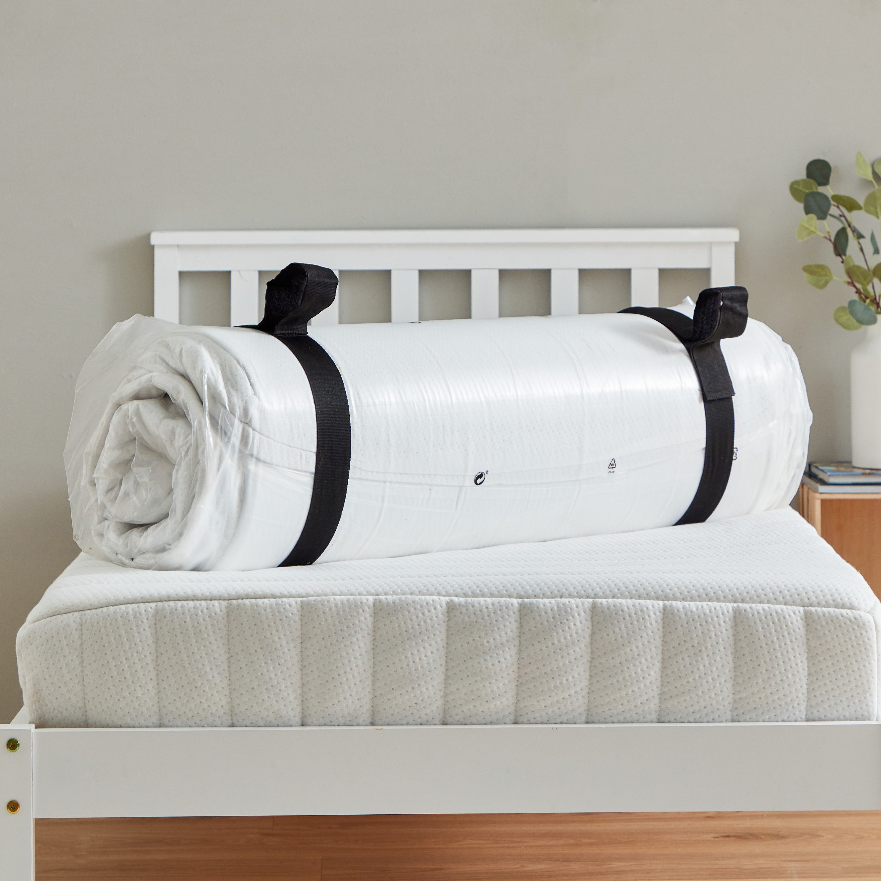 SleepEase iAmber Lux Visco Roll-Pack Memory Foam Single Mattress - 90x200x16 cm-hbxfurniture-bedroom-mattresses-single-image-3
