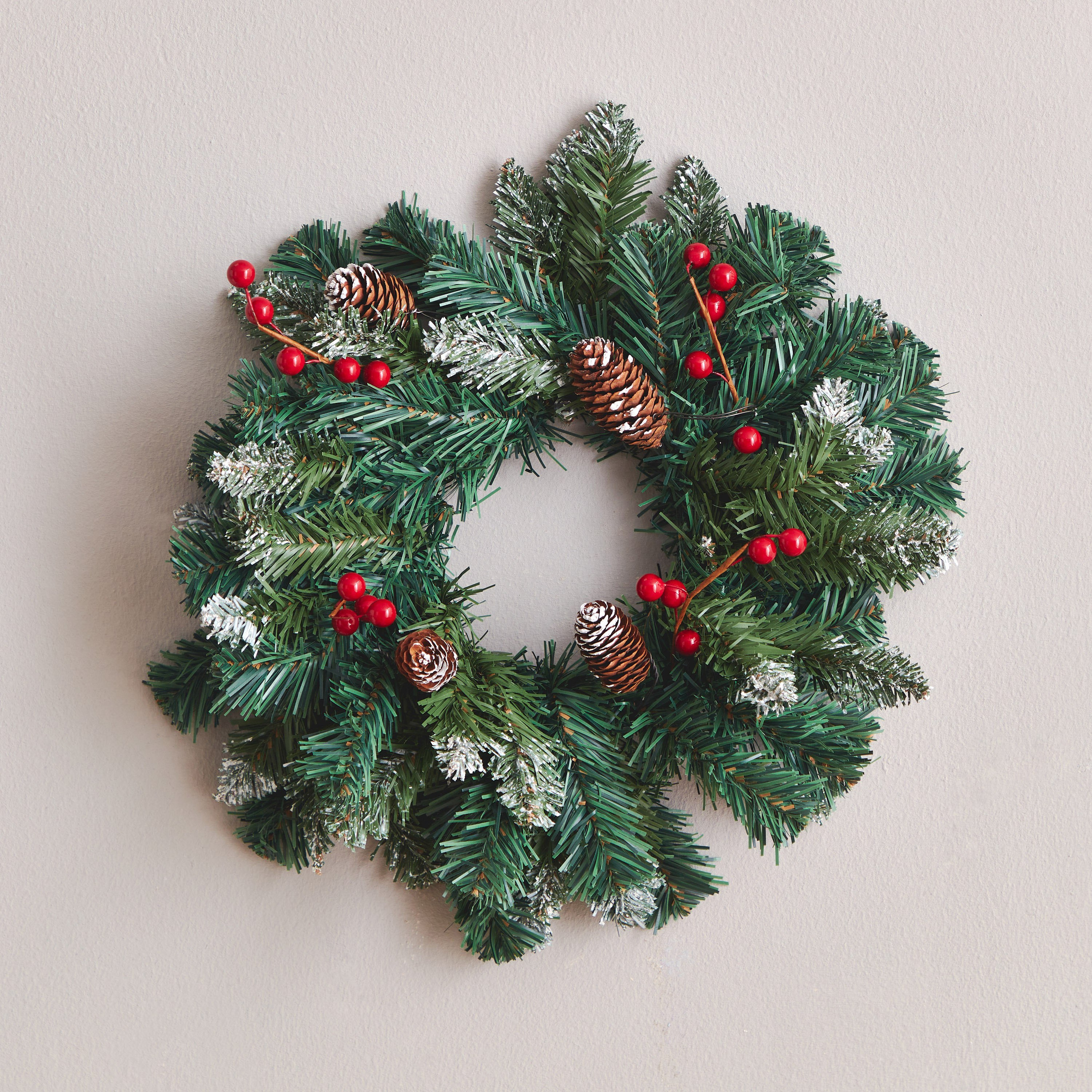 Eve Chamdol Xmas Wreath with Berry and Snow - 35x35x10 cm-hbxhomeware-hbxdecorandfurnishings-image-2
