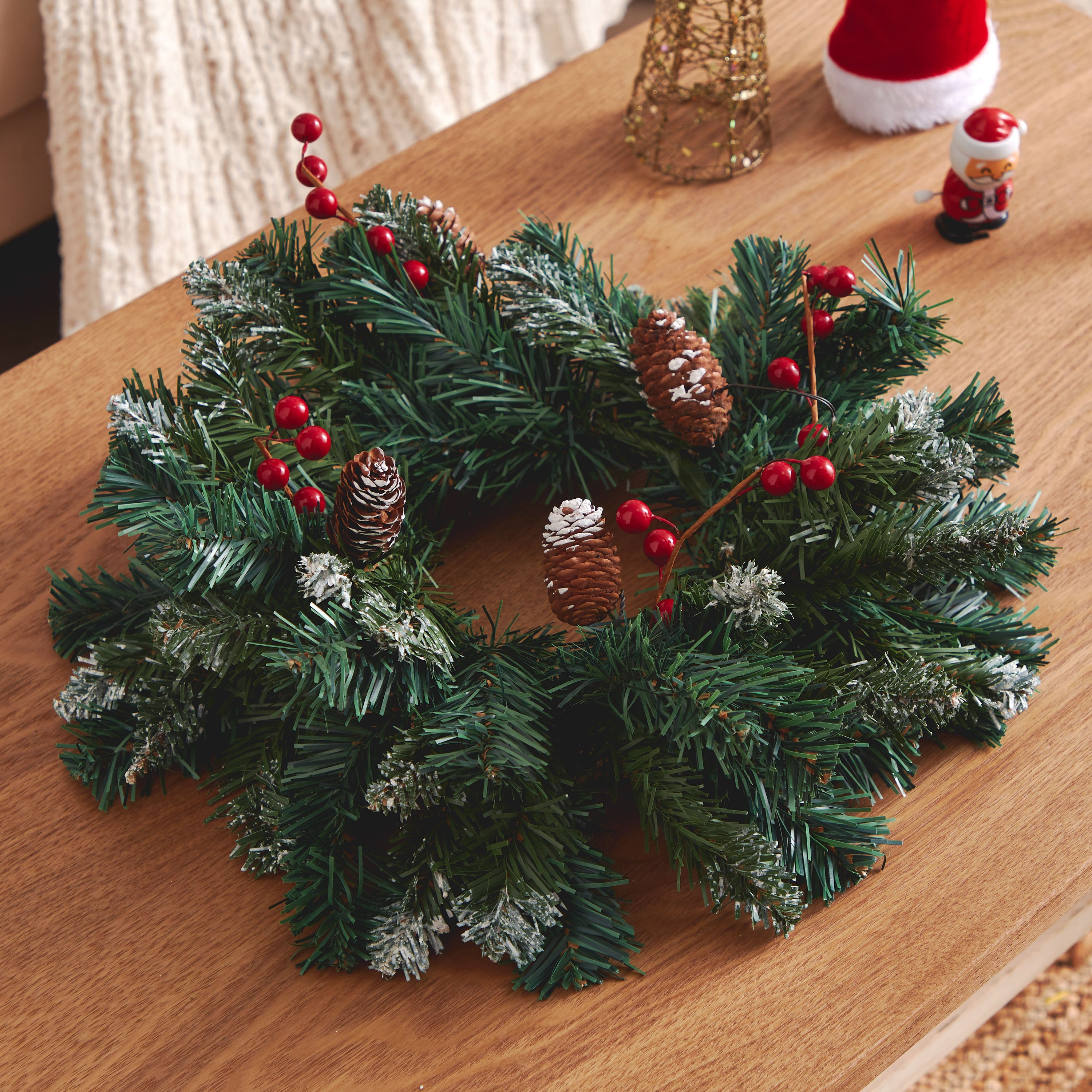 Eve Chamdol Xmas Wreath with Berry and Snow - 35x35x10 cm-hbxhomeware-hbxdecorandfurnishings-image-4