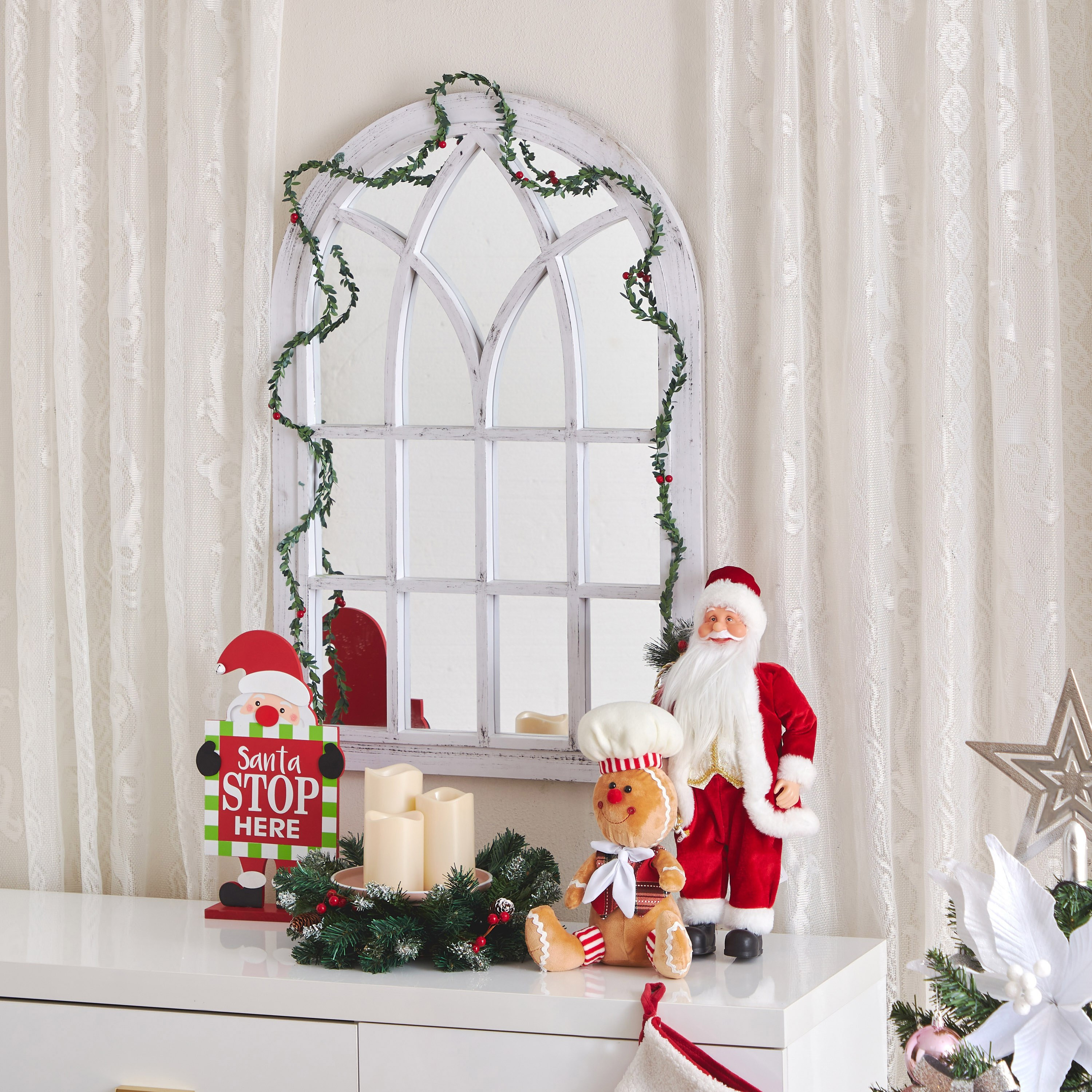 Eve Chamdol Holly with Red Berries Garland - 2.7 m-hbxhomeware-hbxdecorandfurnishings-image-1