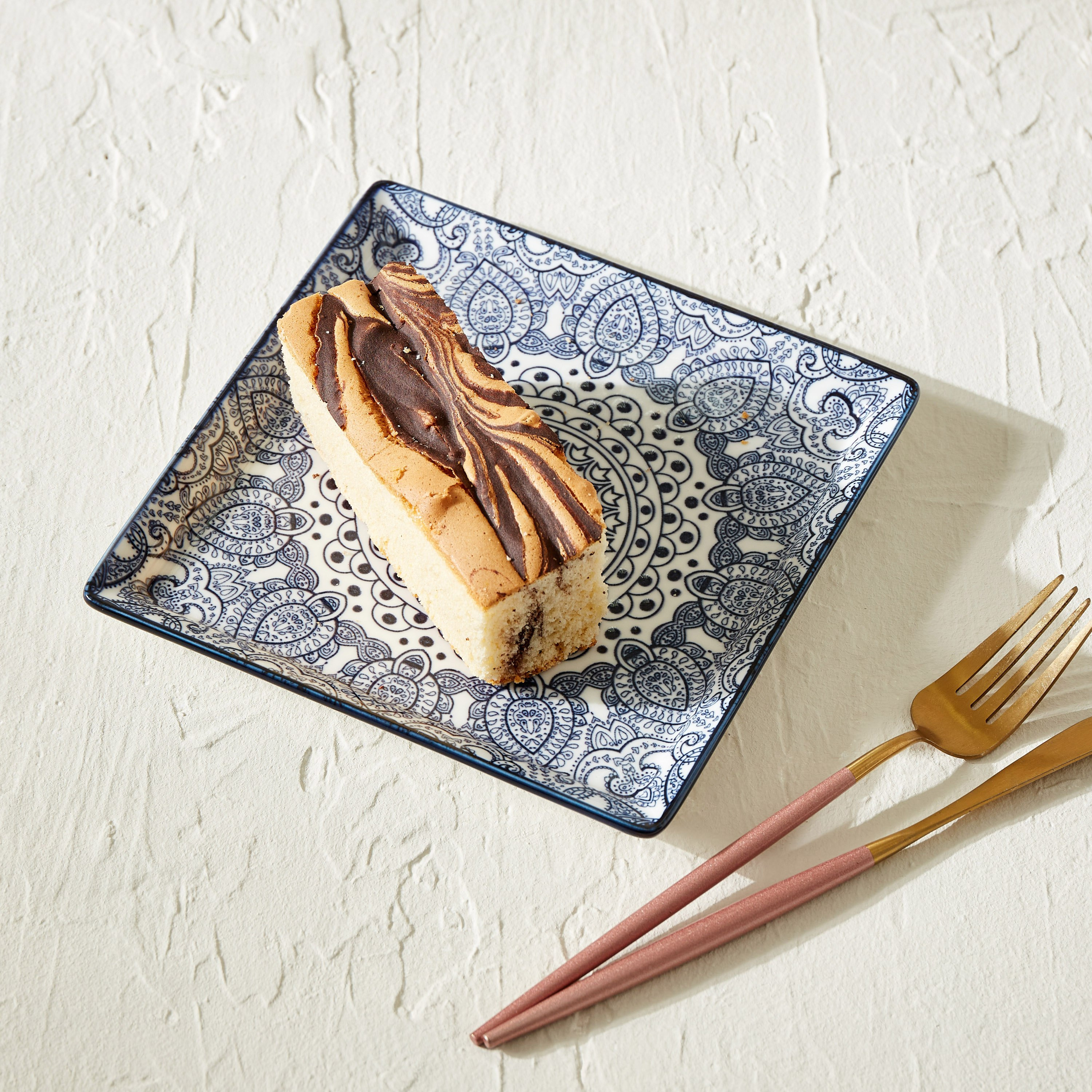صحن مربّع من تشي بروسيا - 18 سم-hbxdecorandfurnishings-tabletop-serveware-image-1