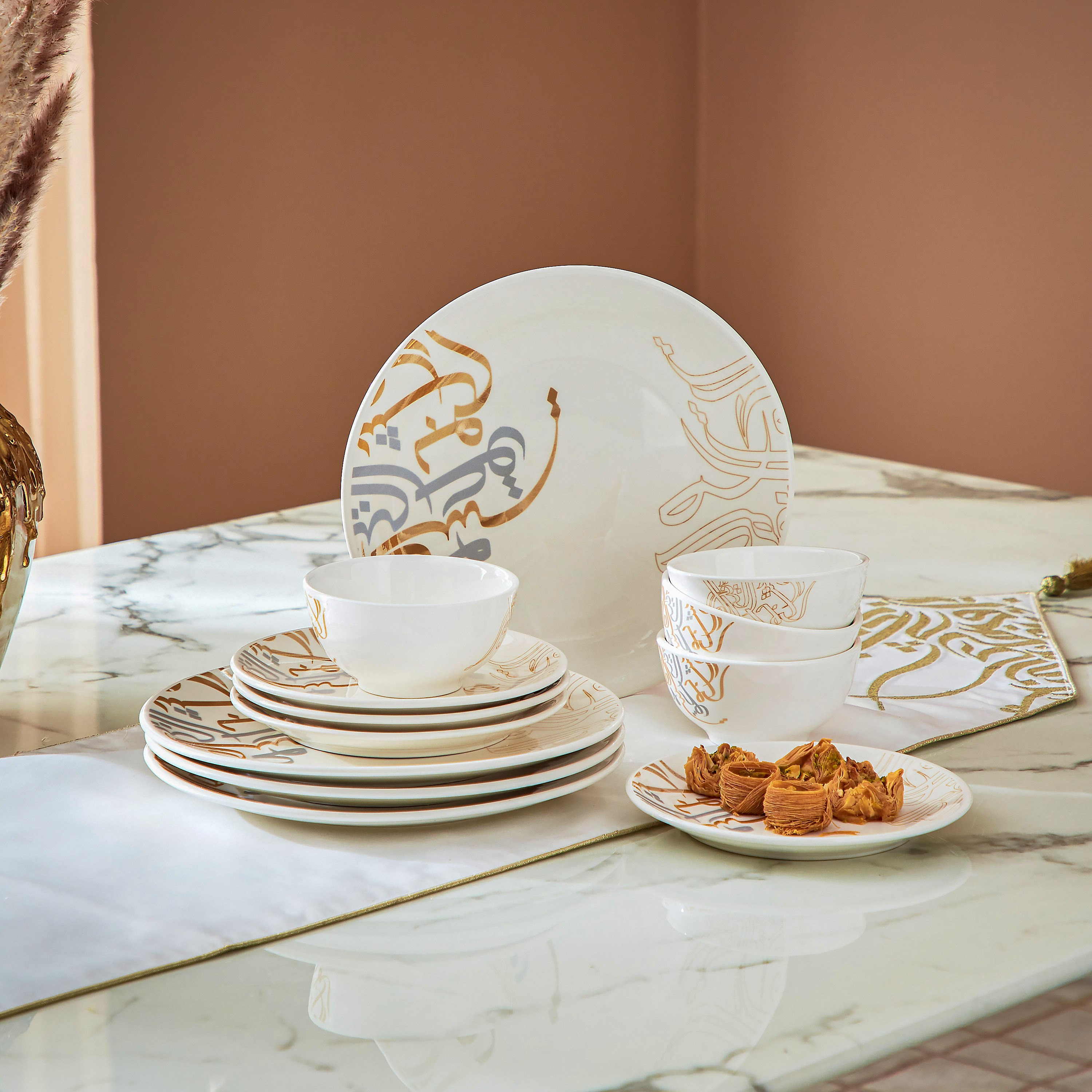 طقم عشاء 12 قطعة - كاليجرافي-hbxhomeware-hbxkitchen-image-1