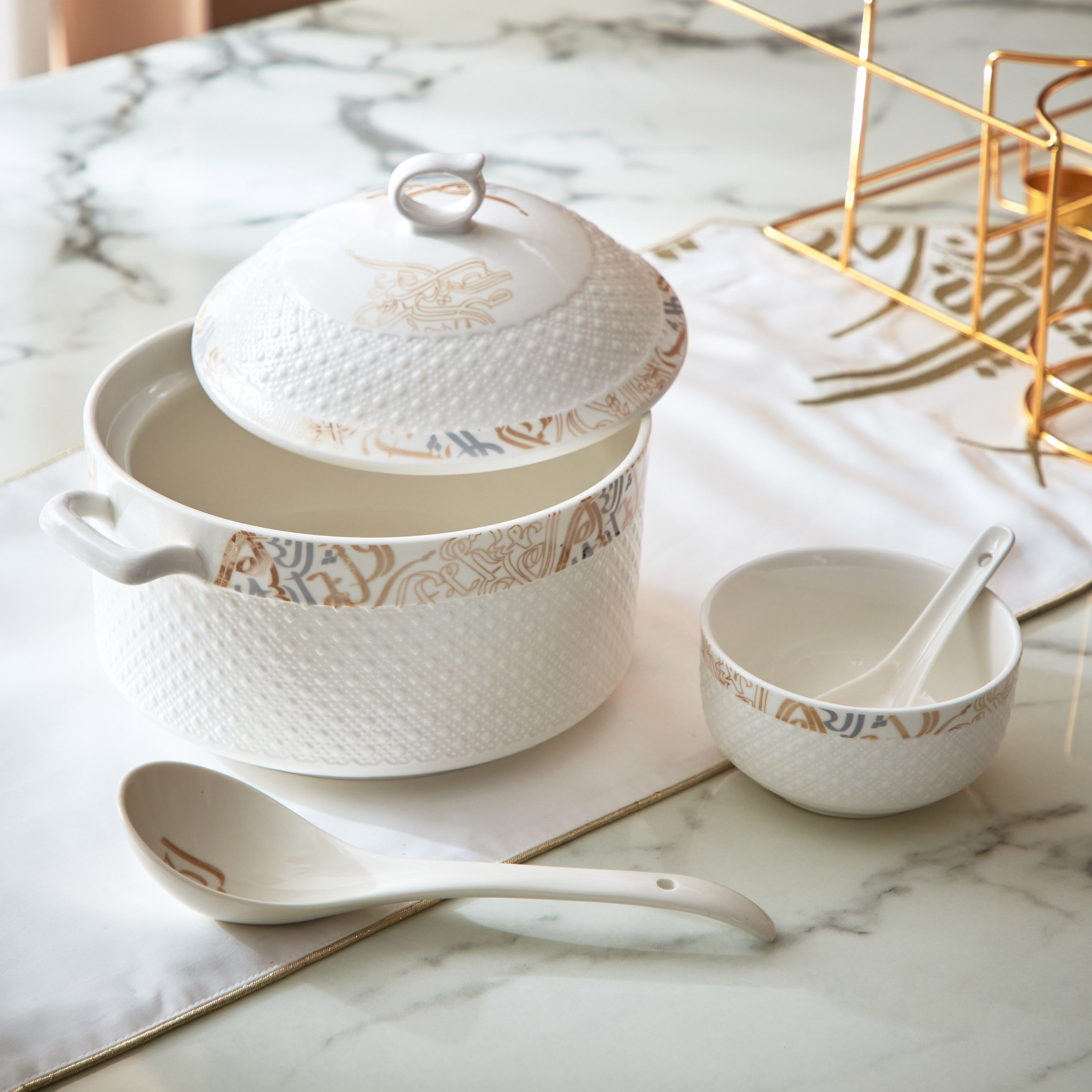 طقم تقديم شوربة مع حامل 16 قطعة من كاليجرافي-hbxdecorandfurnishings-tabletop-serveware-image-3