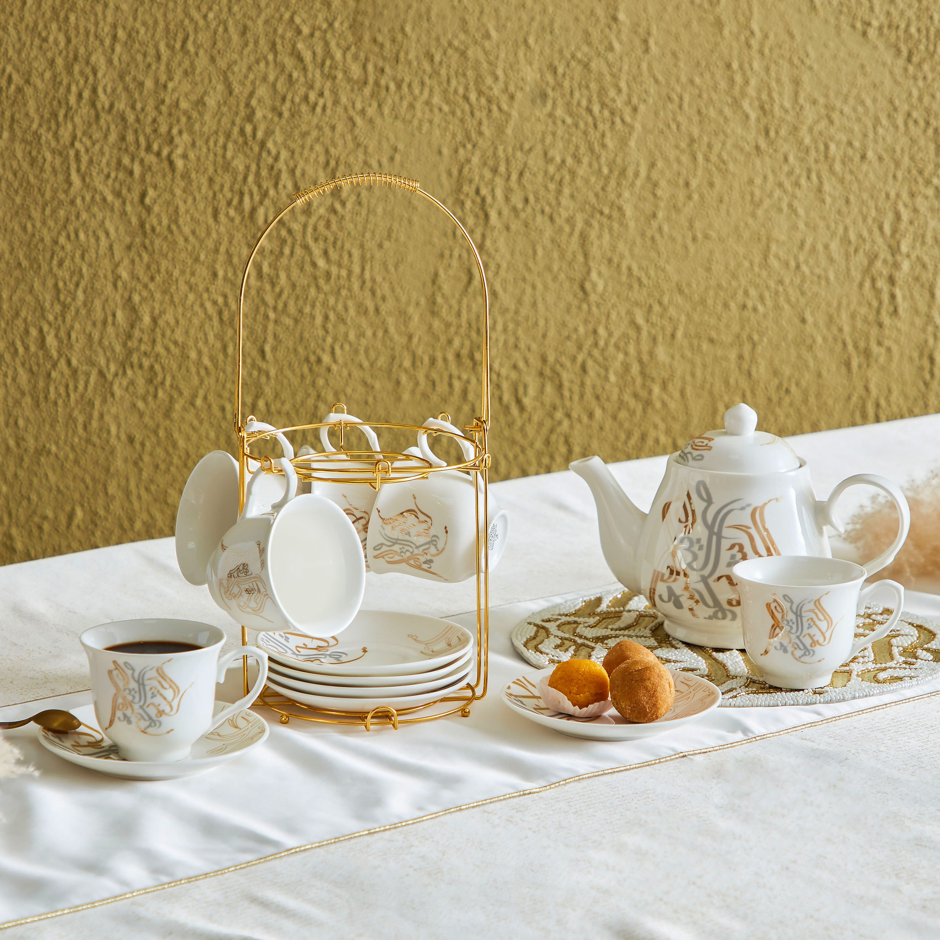 طقم شاي 15 قطعة من كاليجرافي-hbxhomeware-hbxkitchen-image-1