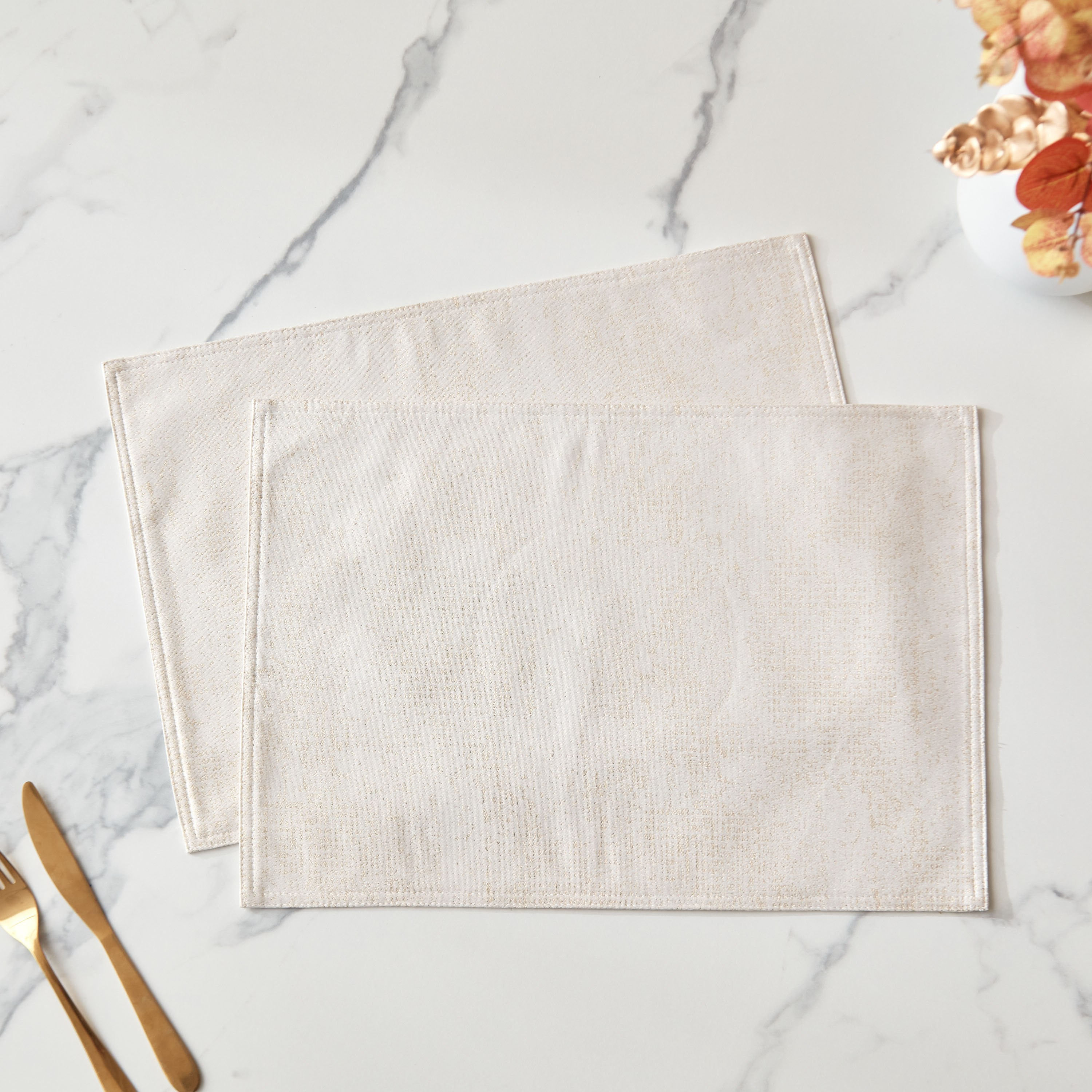 طقم لبادة صحون جاكارد تستخدم على الوجهين قطعتين من هاربر نابري - 33x48 سم-hbxdecorandfurnishings-homefurnishings-tablelinens-image-1