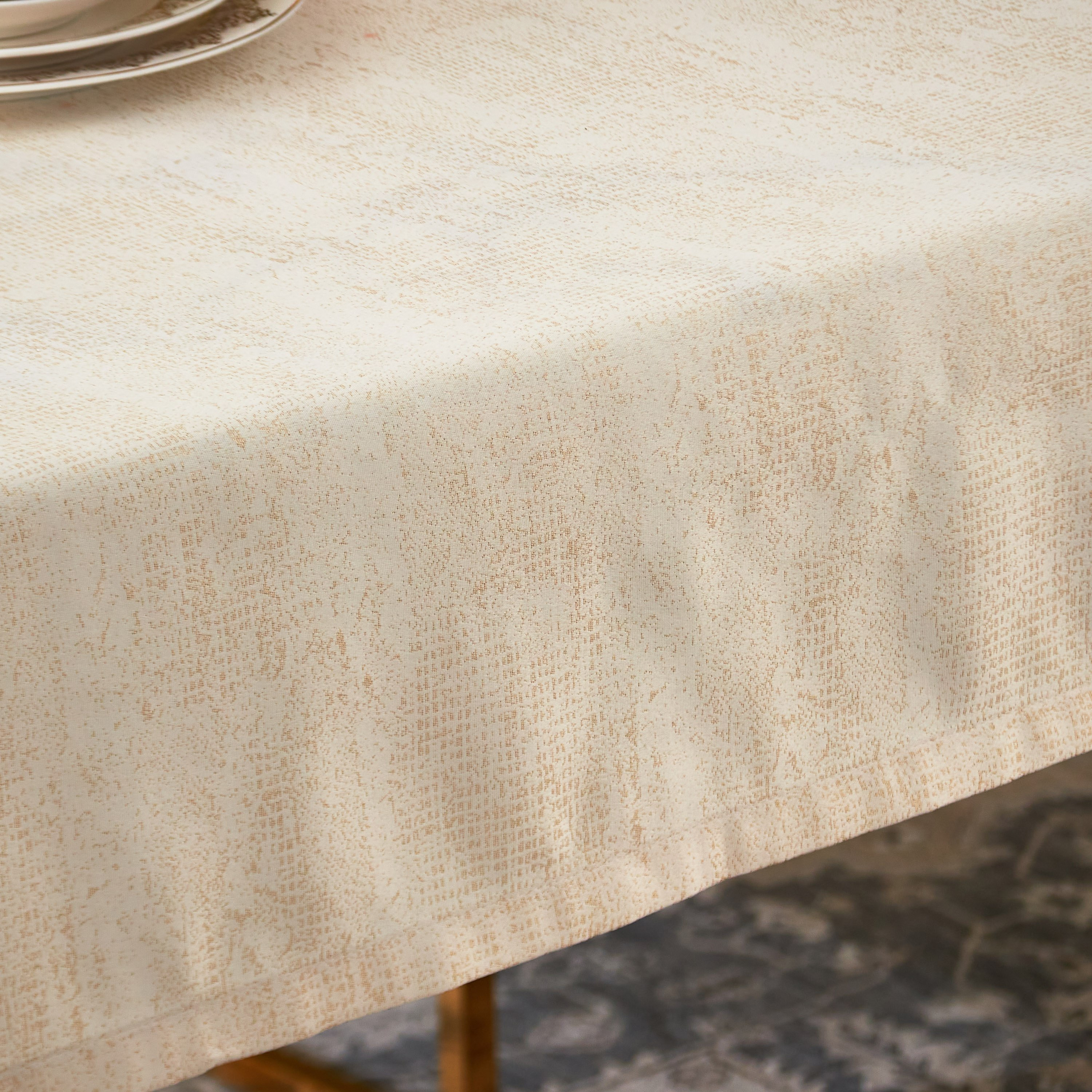 مفرش طاولة قماش جاكارد من هاربر نابري - 130x170 سم-hbxdecorandfurnishings-homefurnishings-tablelinens-image-3