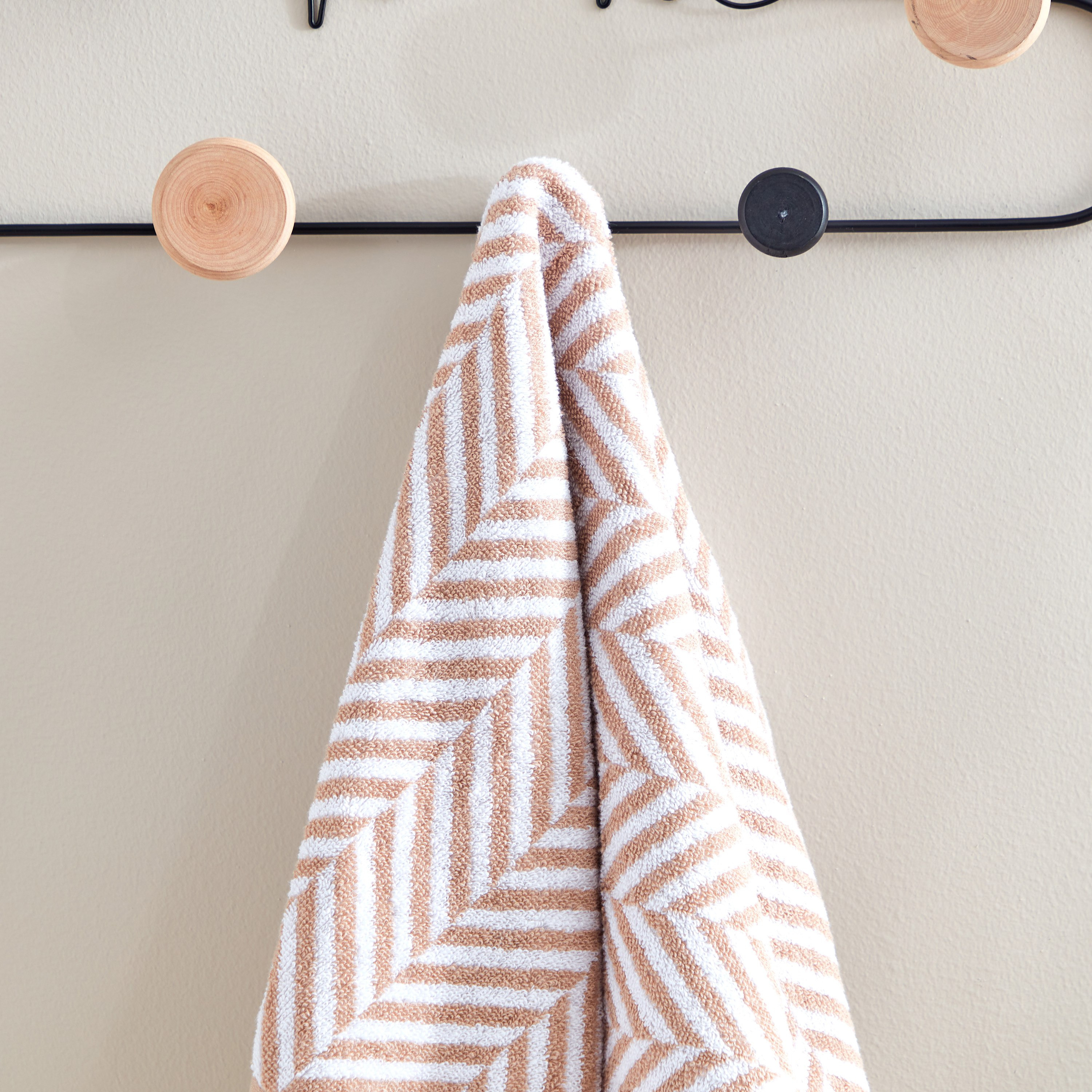 منشفة يد قطن منقوشة من ريو - 40x70 سم-hbxbathroom-bathroomtextiles-image-2