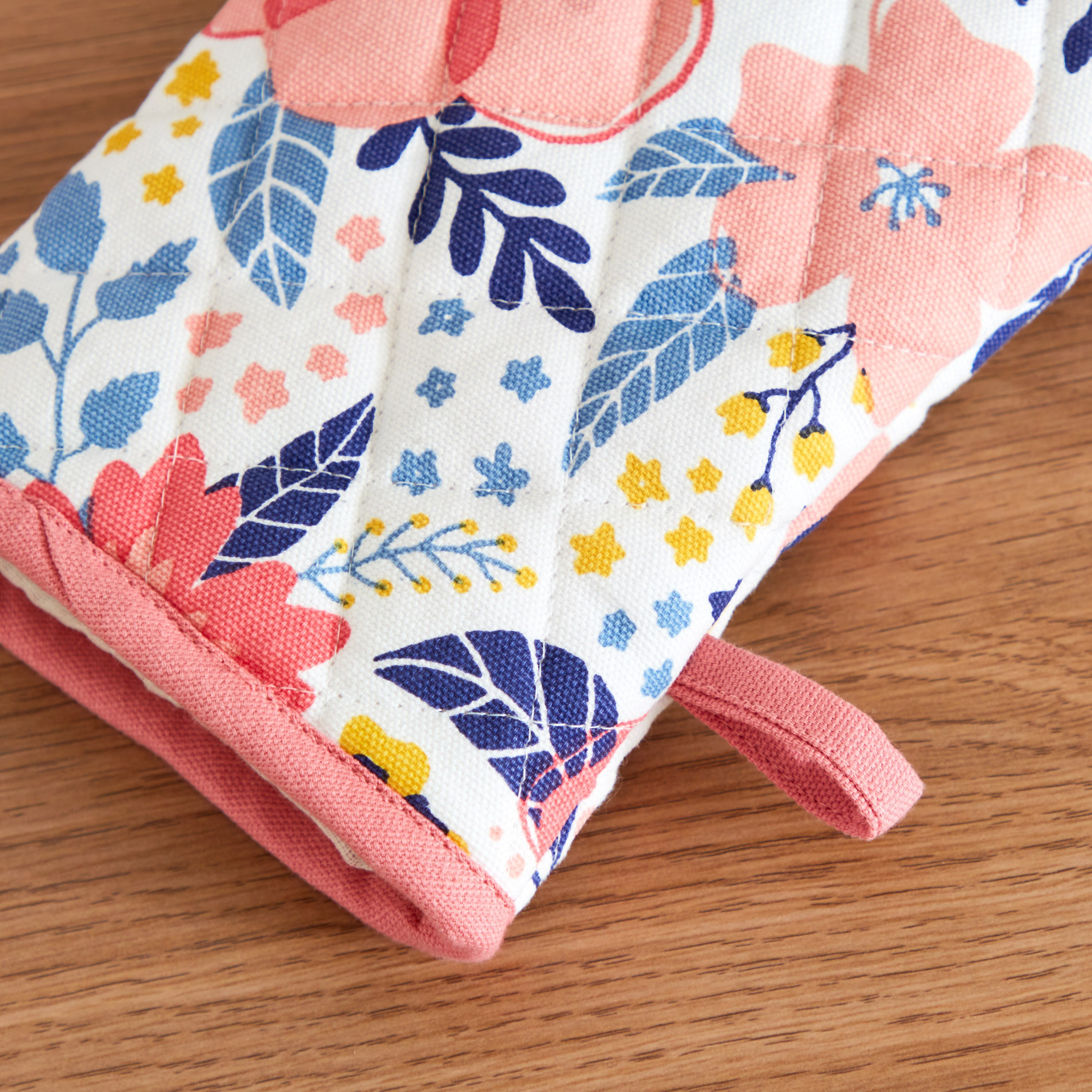 Flora Maido Printed Glove - 18x30 cm-hbxhomeware-kitchenware-kitchenlinens-image-2
