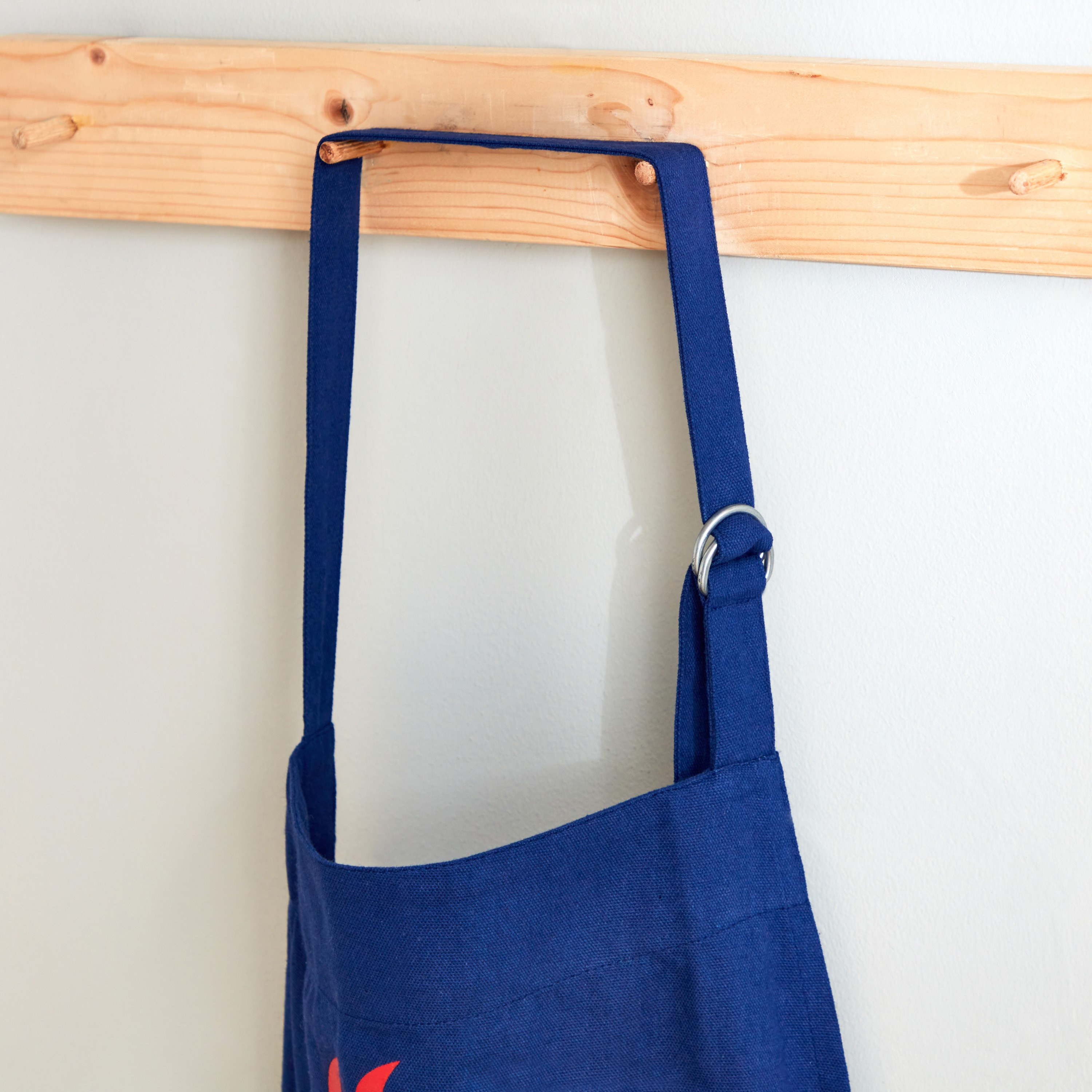 Zest Hot Stuff Printed Apron - 60x90 cm-hbxhomeware-kitchenware-kitchenlinens-image-3
