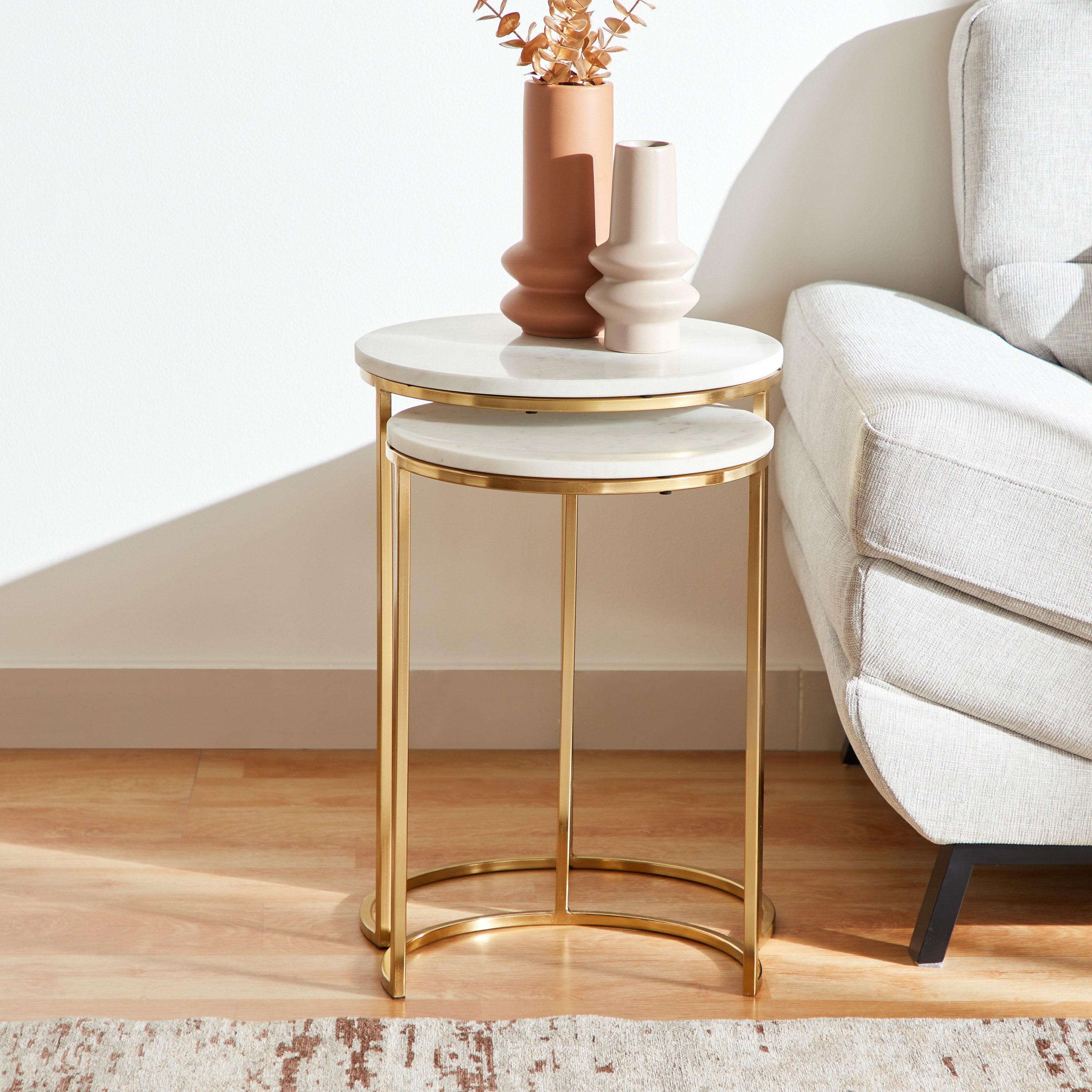 طقم طاولات متداخلة من قطعتين بسطح من الرخام - بورتيا من فيندرا-hbxfurniture-livingroom-nestingtables-image-2