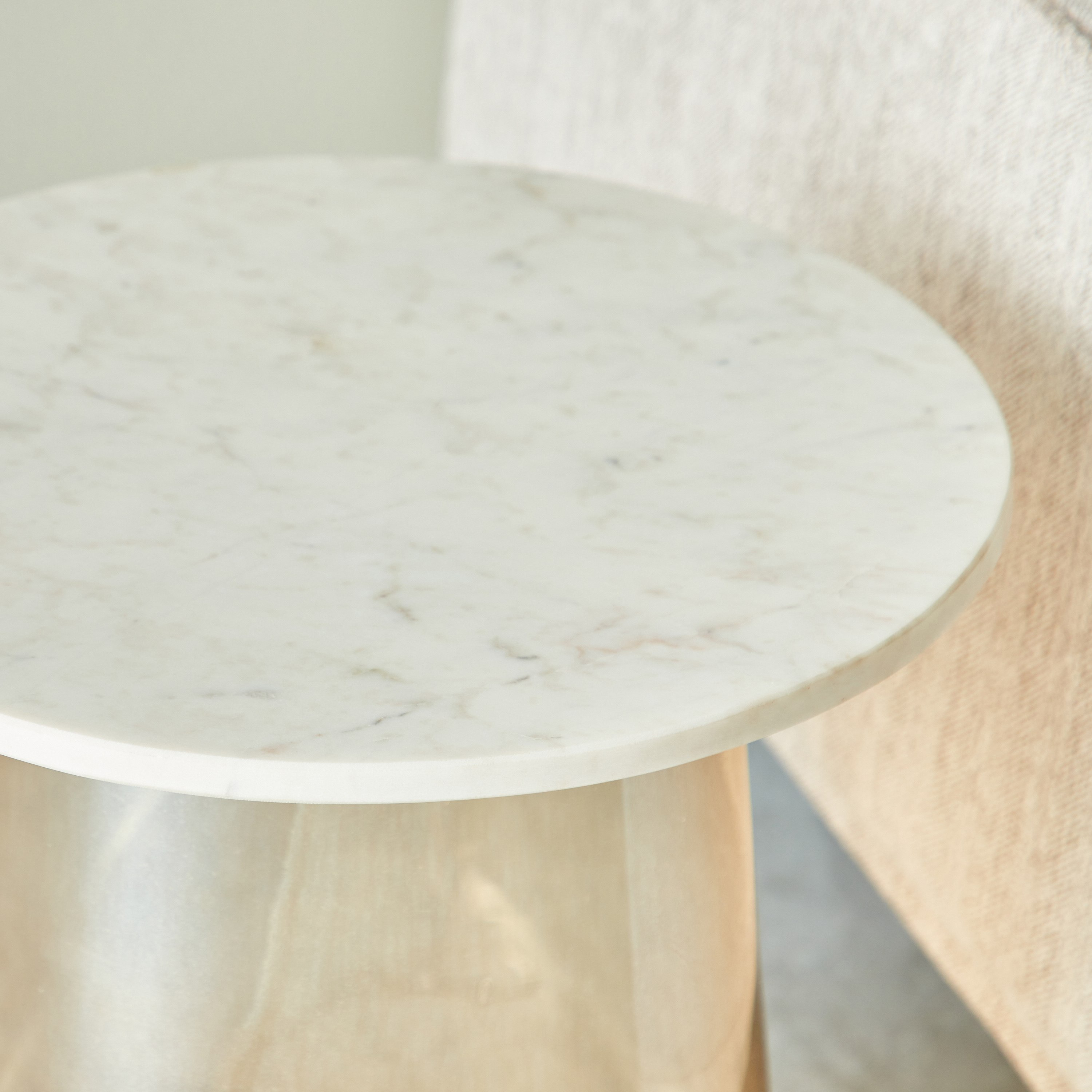طاولة جانبية بسطح من الرخام الأصلي - ريفولي من كافون-hbxfurniture-livingroom-endtables-image-7