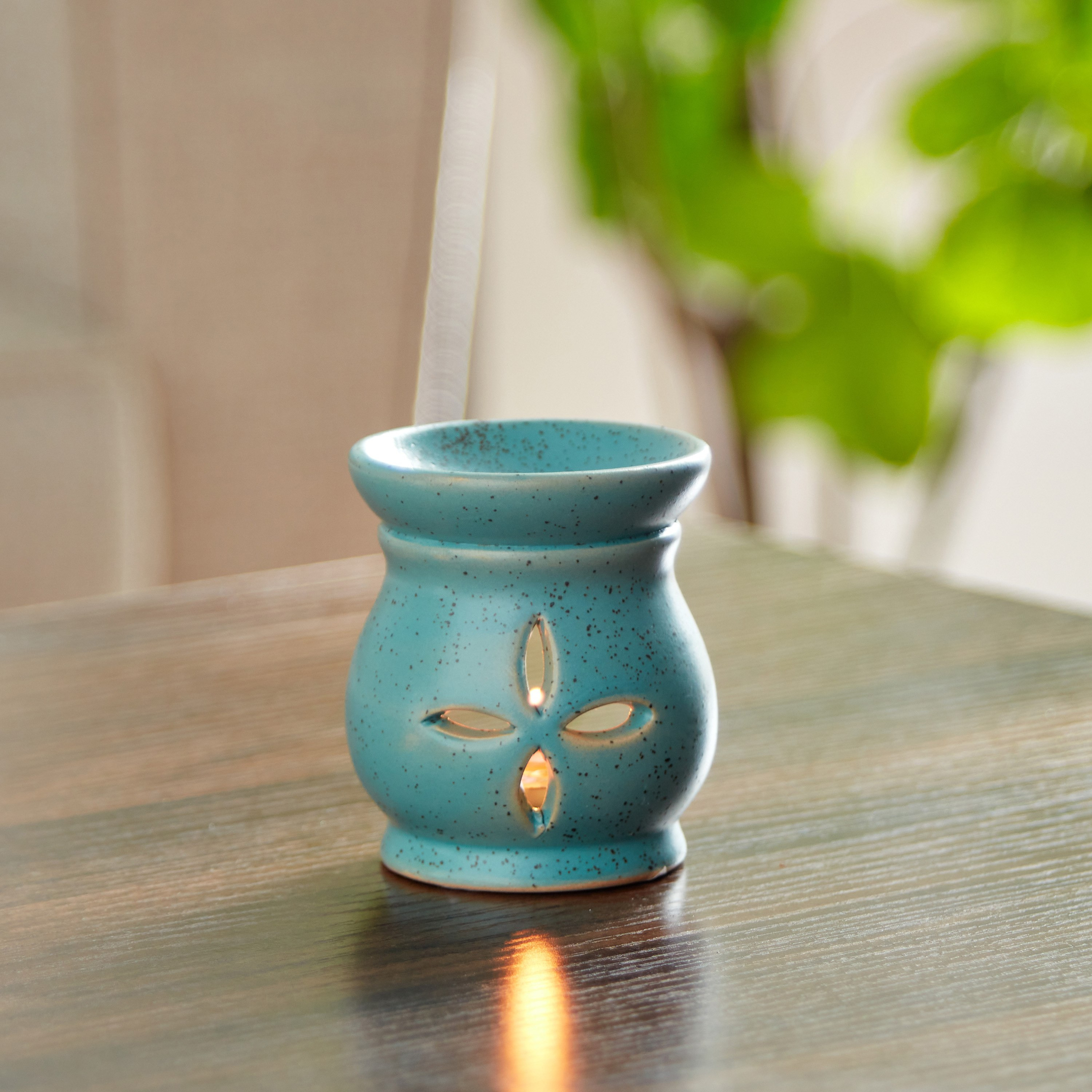 Zesty Ceramic Oil Burner - 6.5x6.5x7.5 cm-hbxhomeware-hbxdecorandfurnishings-image-3