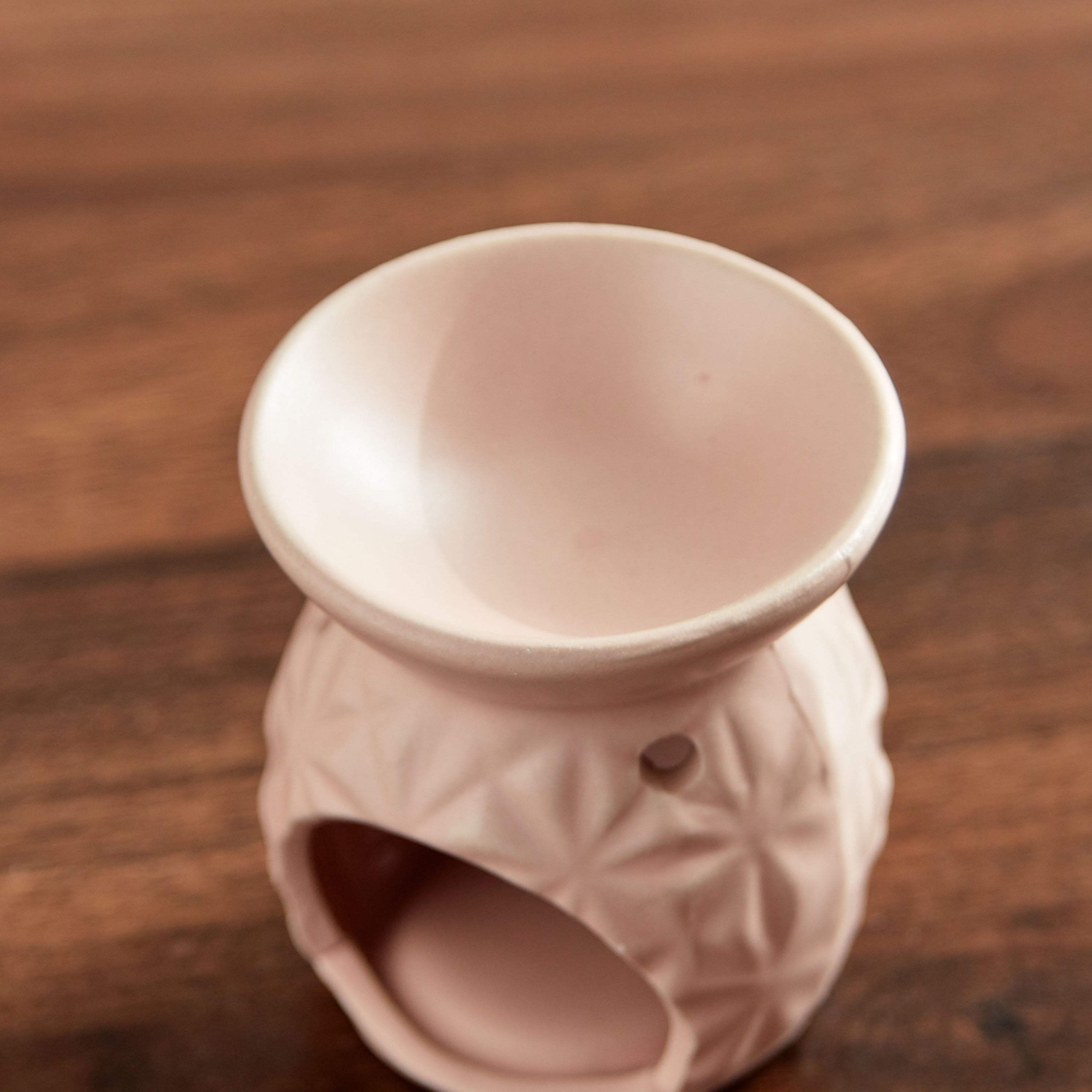 Zesty Ceramic Oil Burner - 6.5x6.5x8 cm-hbxhomeware-hbxdecorandfurnishings-image-4
