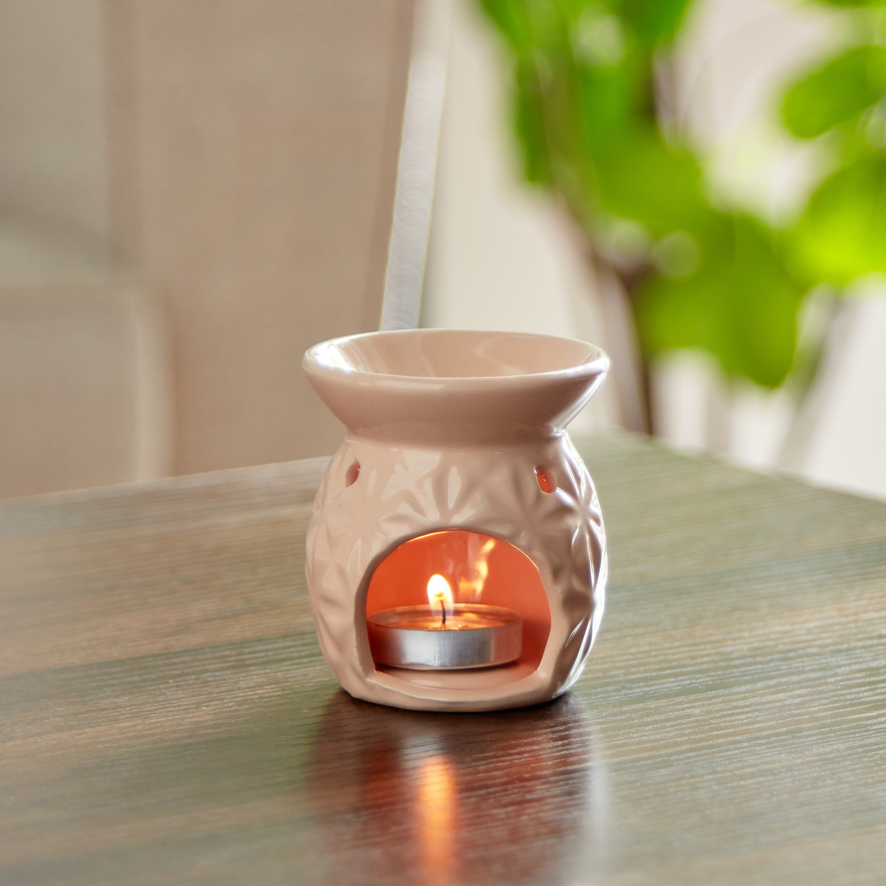 مبخرة زيت سيراميك من زيستي - 6.5x6.5x8 سم-hbxhomeware-hbxdecorandfurnishings-image-1