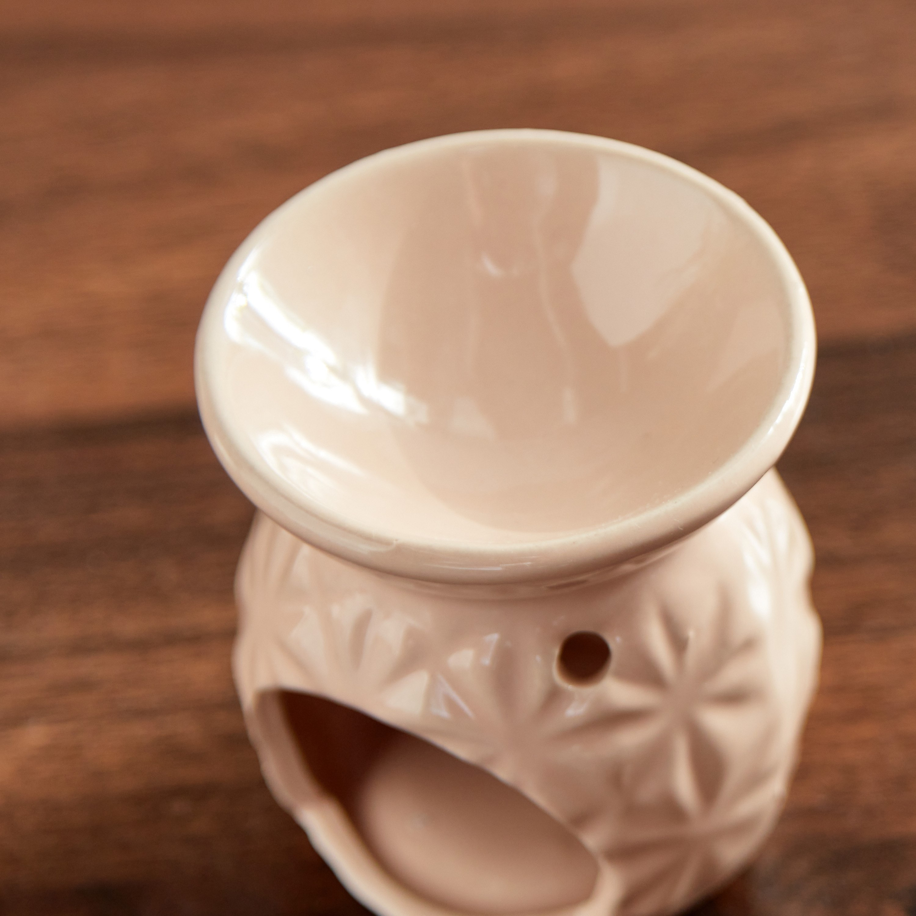 مبخرة زيت سيراميك من زيستي - 6.5x6.5x8 سم-hbxhomeware-hbxdecorandfurnishings-image-4