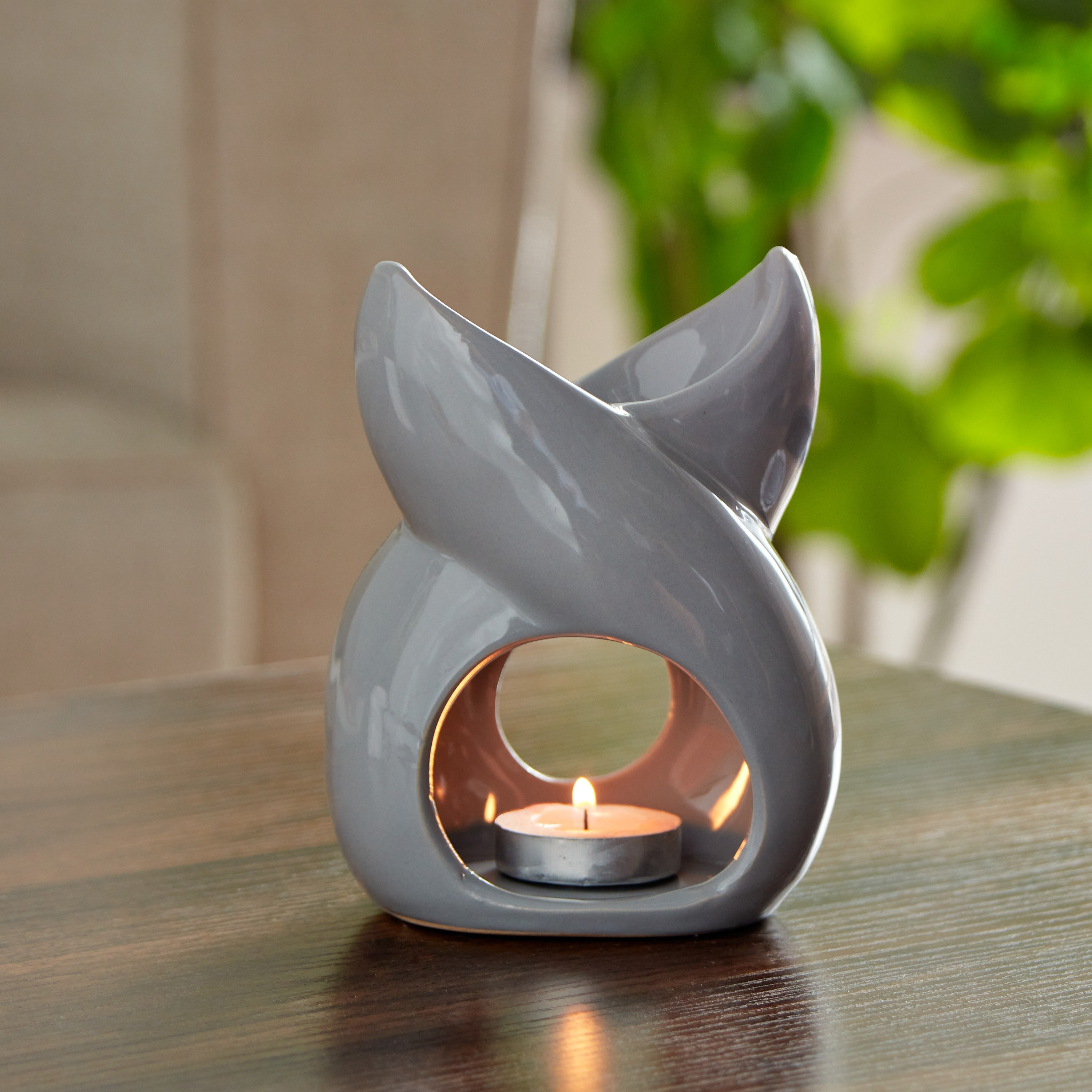 Zesty Ceramic Oil Burner - 11x7x14 cm-hbxhomeware-hbxdecorandfurnishings-image-1