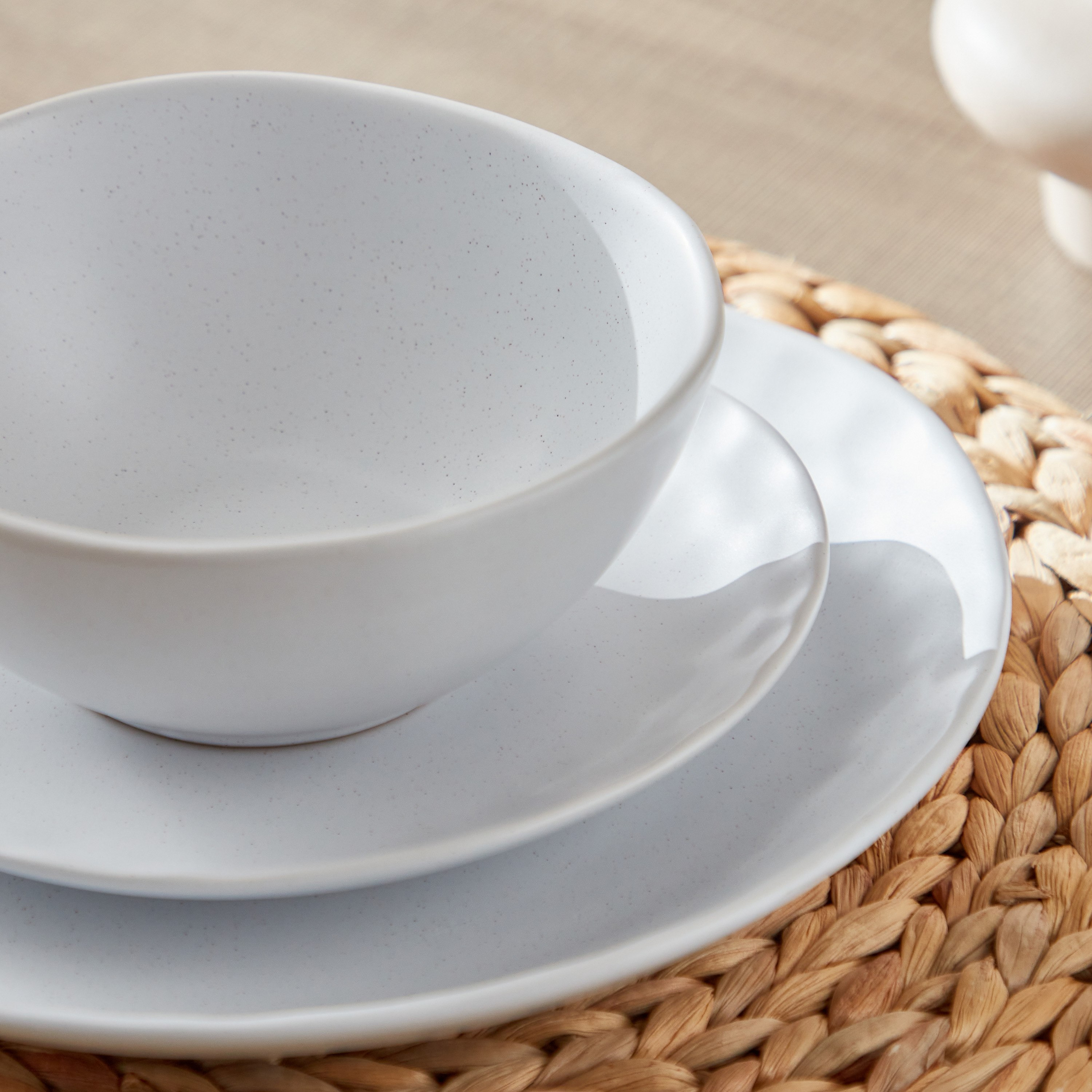 Shell 16-Piece Stoneware Dinner Set - Serves 4-hbxhomeware-hbxkitchen-image-3