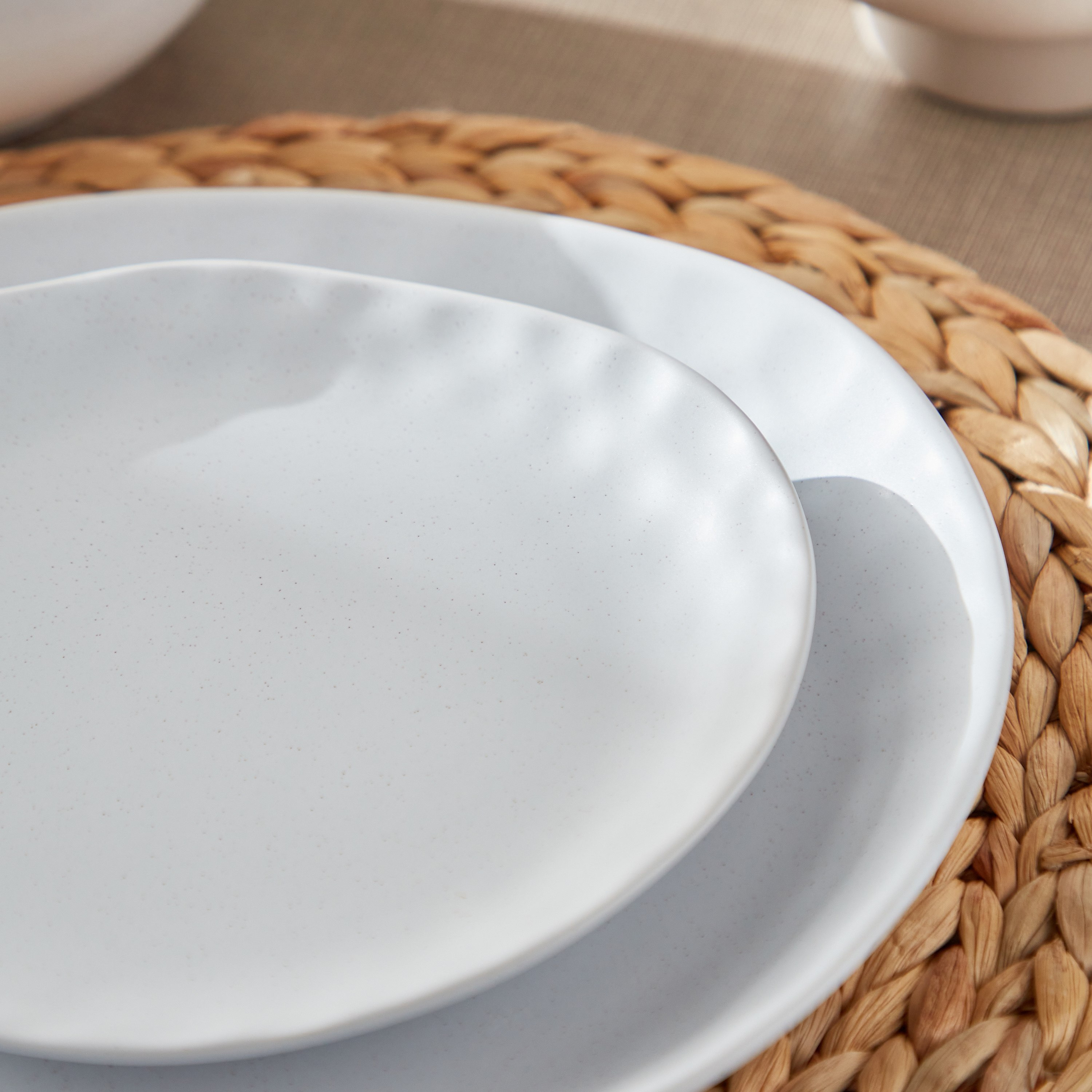 Shell 16-Piece Stoneware Dinner Set - Serves 4-hbxhomeware-hbxkitchen-image-6