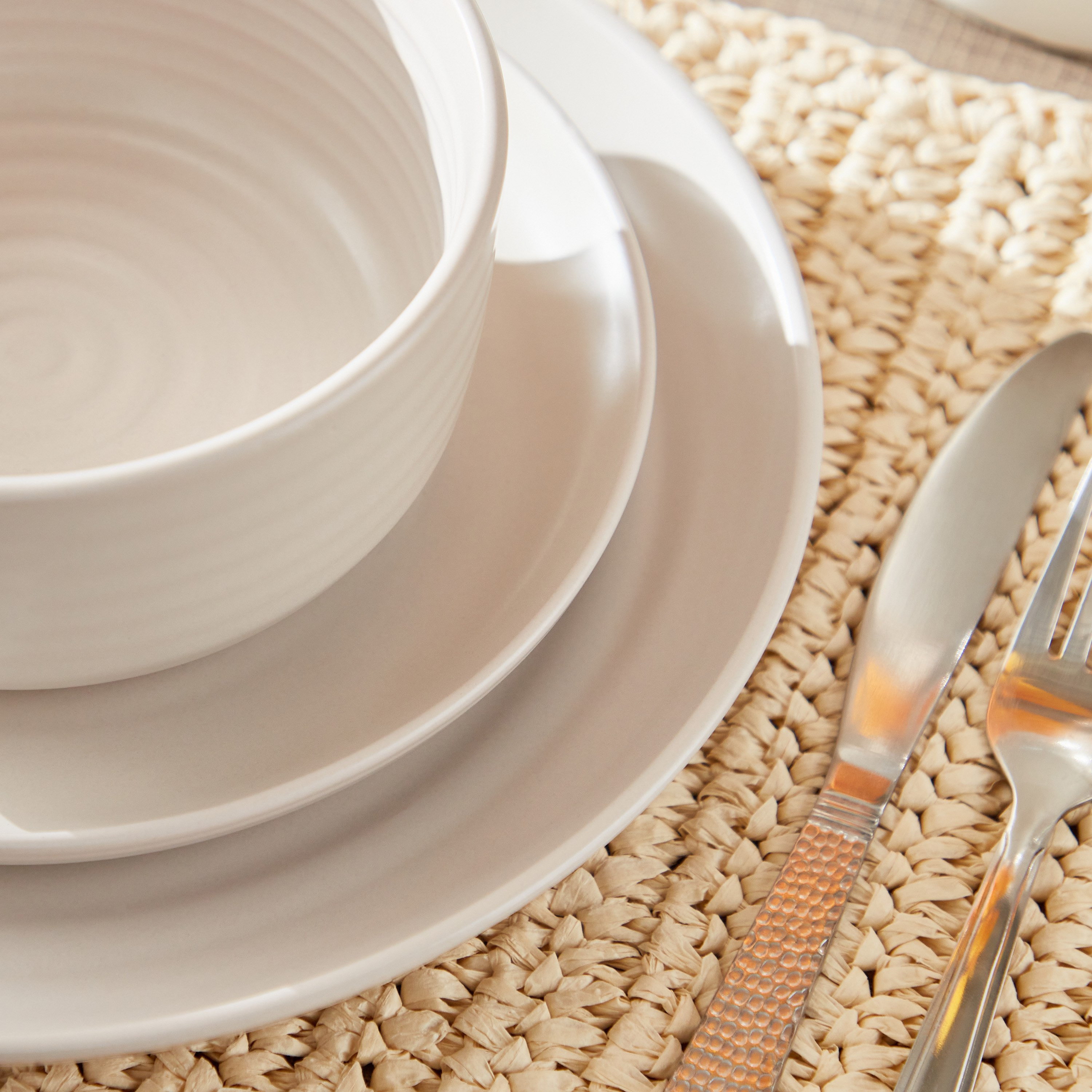 طقم عشاء 18 قطعة من الخزف الحجري من سويرل - 6 أشخاص-hbxhomeware-hbxkitchen-image-3