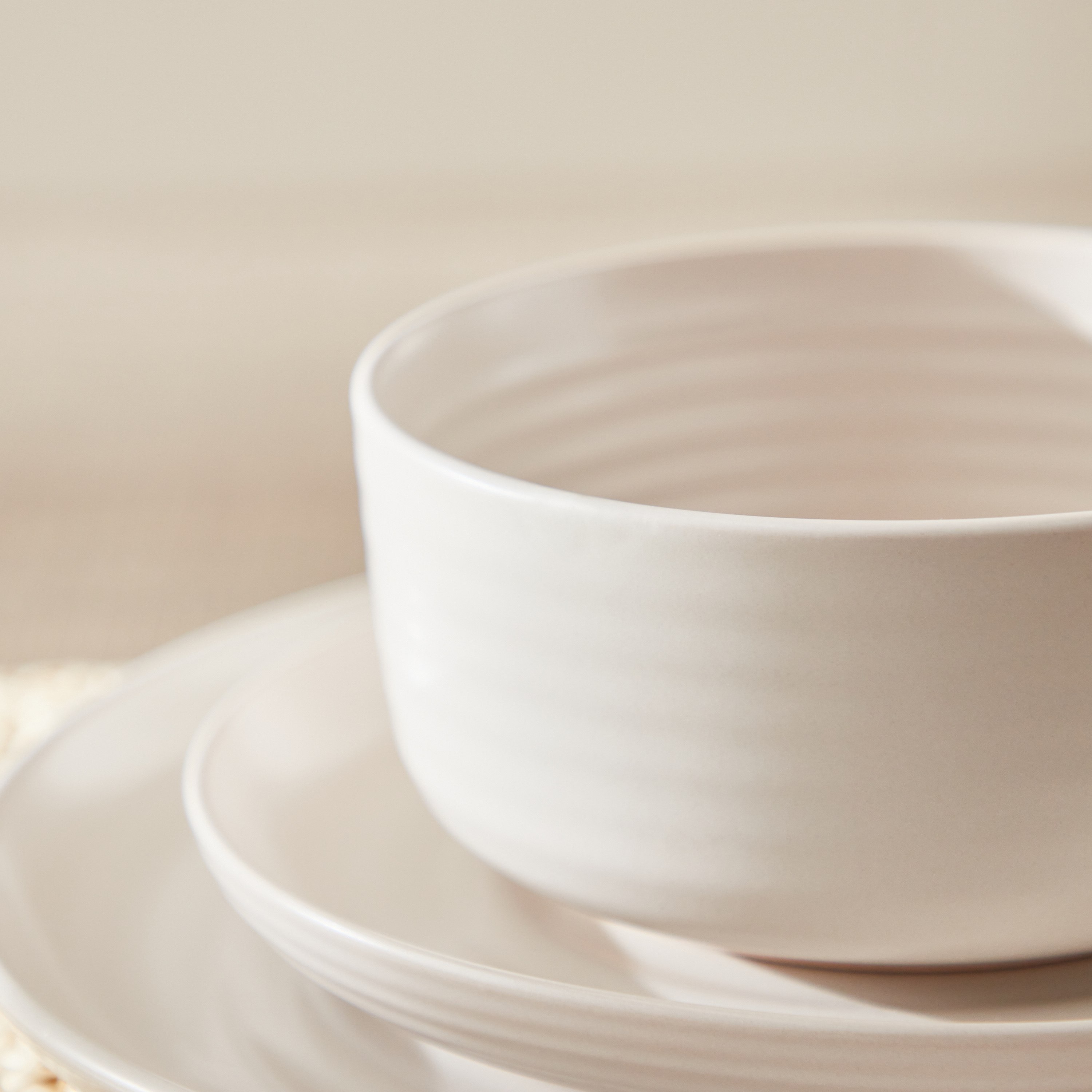 طقم عشاء 18 قطعة من الخزف الحجري من سويرل - 6 أشخاص-hbxhomeware-hbxkitchen-image-4