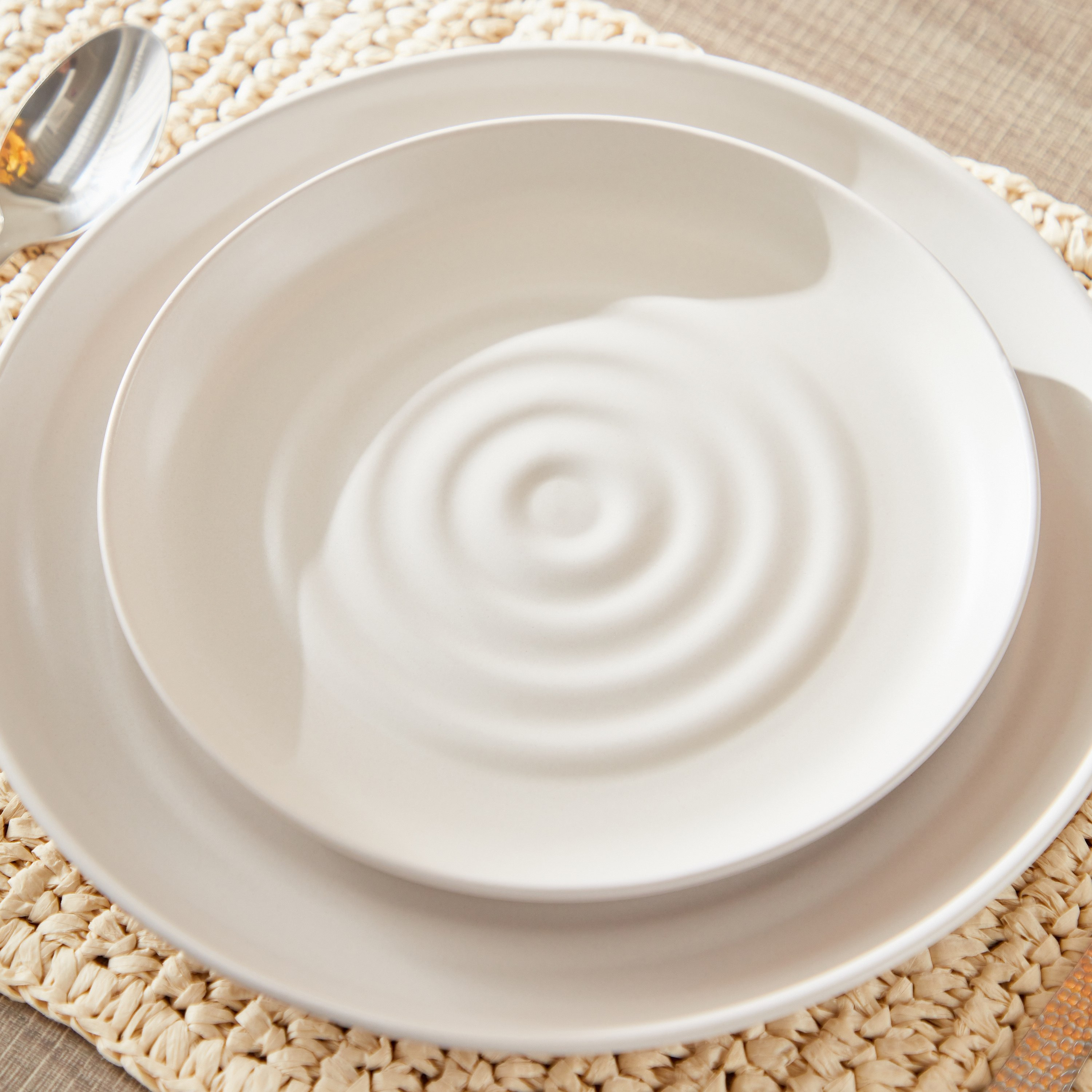 طقم عشاء 18 قطعة من الخزف الحجري من سويرل - 6 أشخاص-hbxhomeware-hbxkitchen-image-5