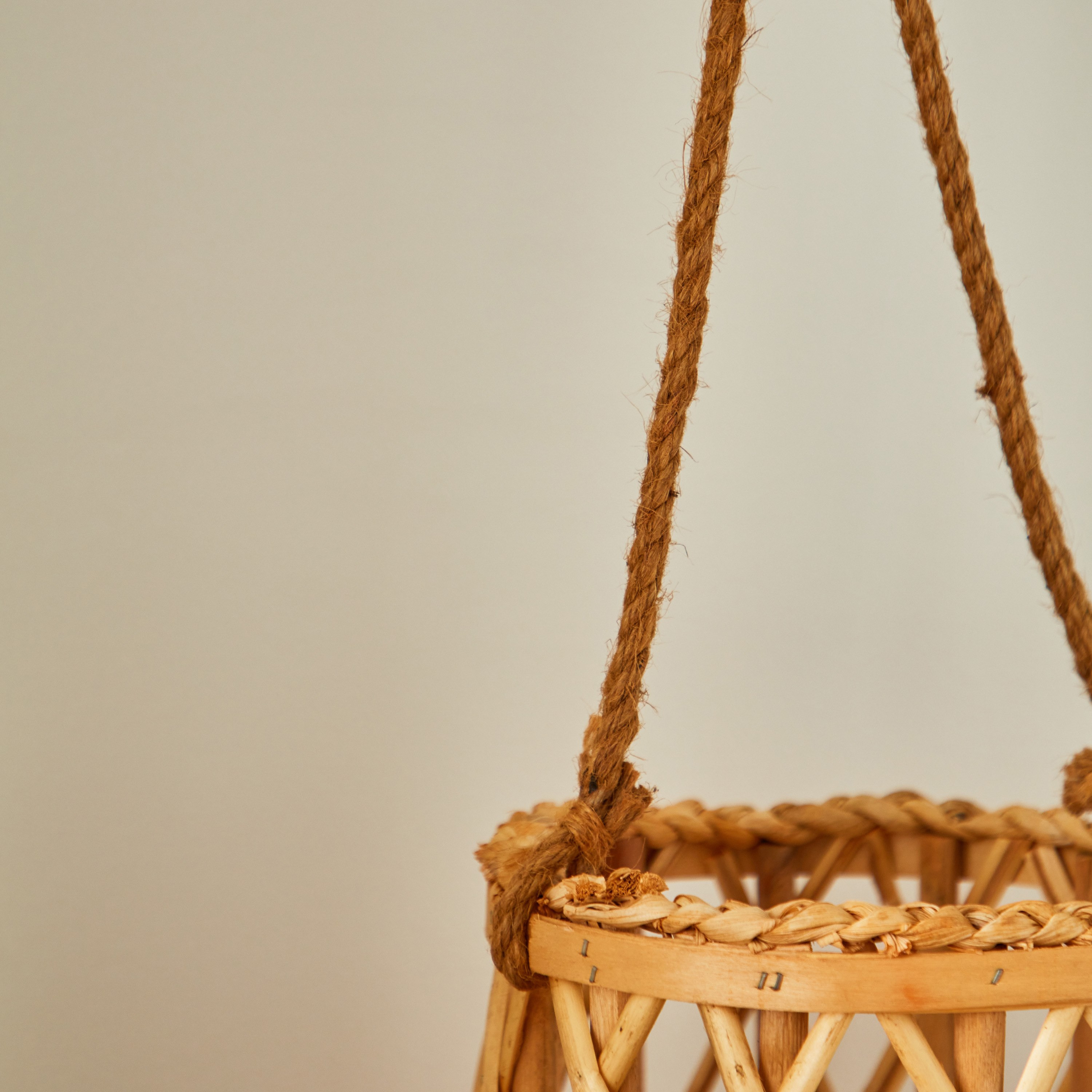 فانوس من الصفصاف مع حامل شموع فوتيف زجاج من فيرا-ويلا - 20x20x70 سم-hbxdecorandfurnishings-homeaccessories-lanterns-image-3