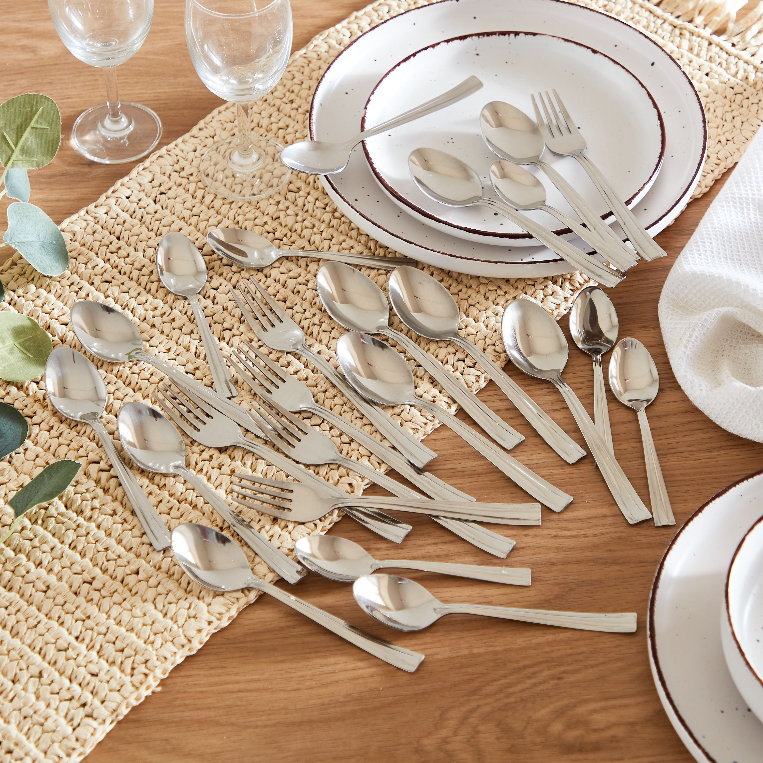طقم أدوات مائدة 25 قطعة مع حامل من فيرمونت-hbxhomeware-hbxkitchen-image-1