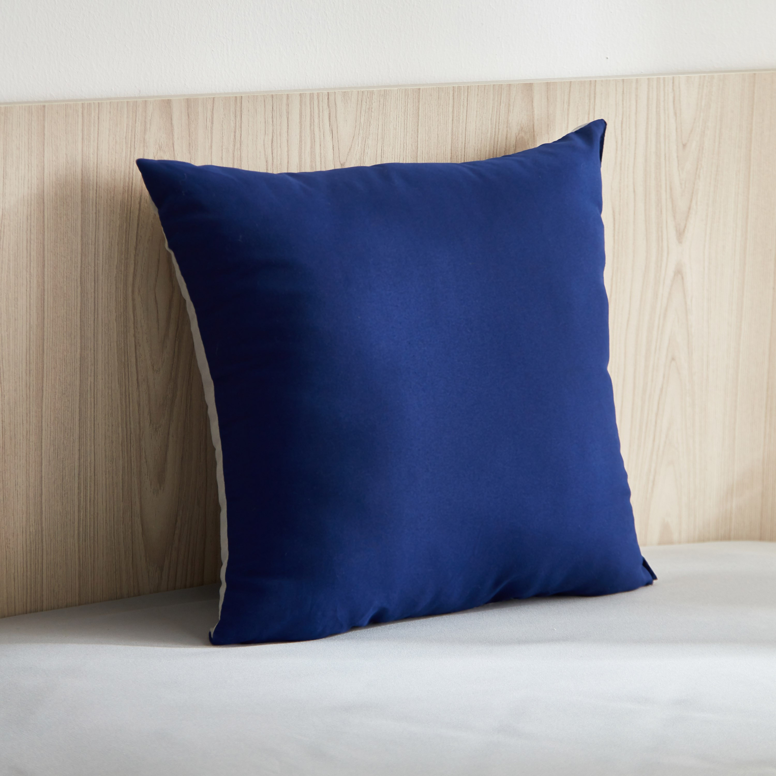 وسادة محشوة تُستخدم على الوجهين من الألياف الدقيقة من فيرا - 40x40 سم-hbxhomeware-hbxkidsandyouth-image-1