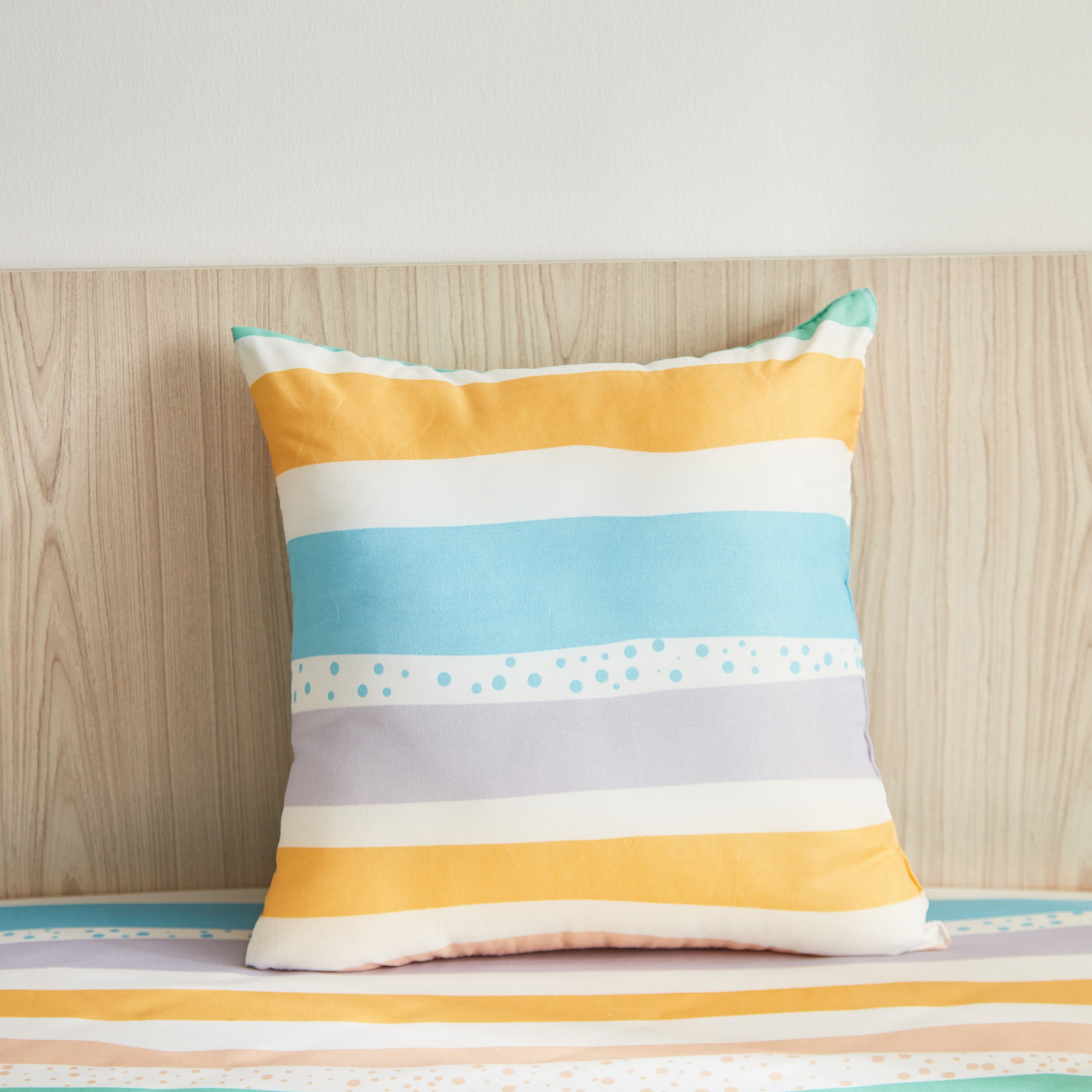 وسادة محشوة ويفز من نورا - 40x40 سم-hbxhomeware-hbxkidsandyouth-image-2