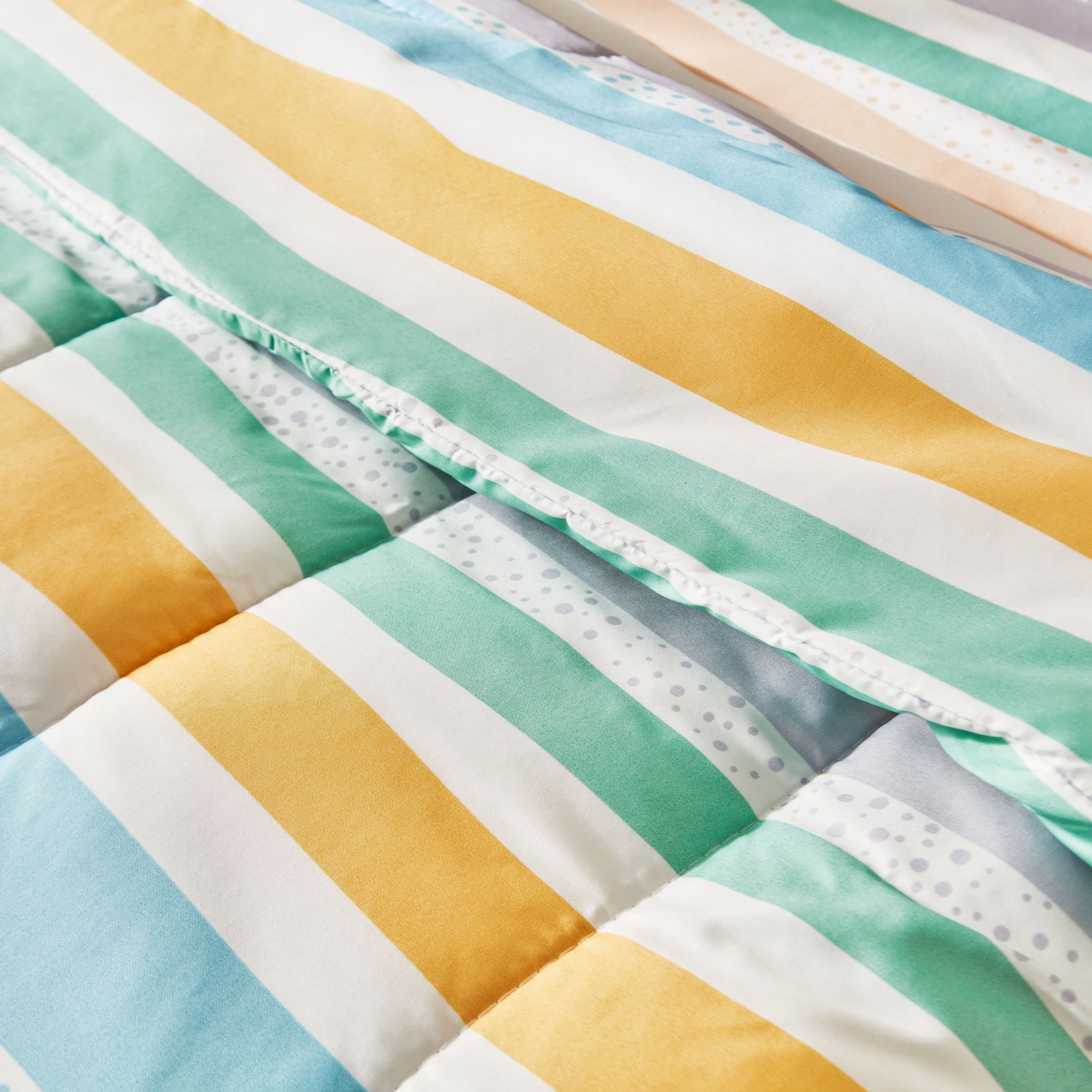 لحاف فردي ألياف دقيقة من نورا - 160x220 سم-hbxhomeware-hbxkidsandyouth-image-3