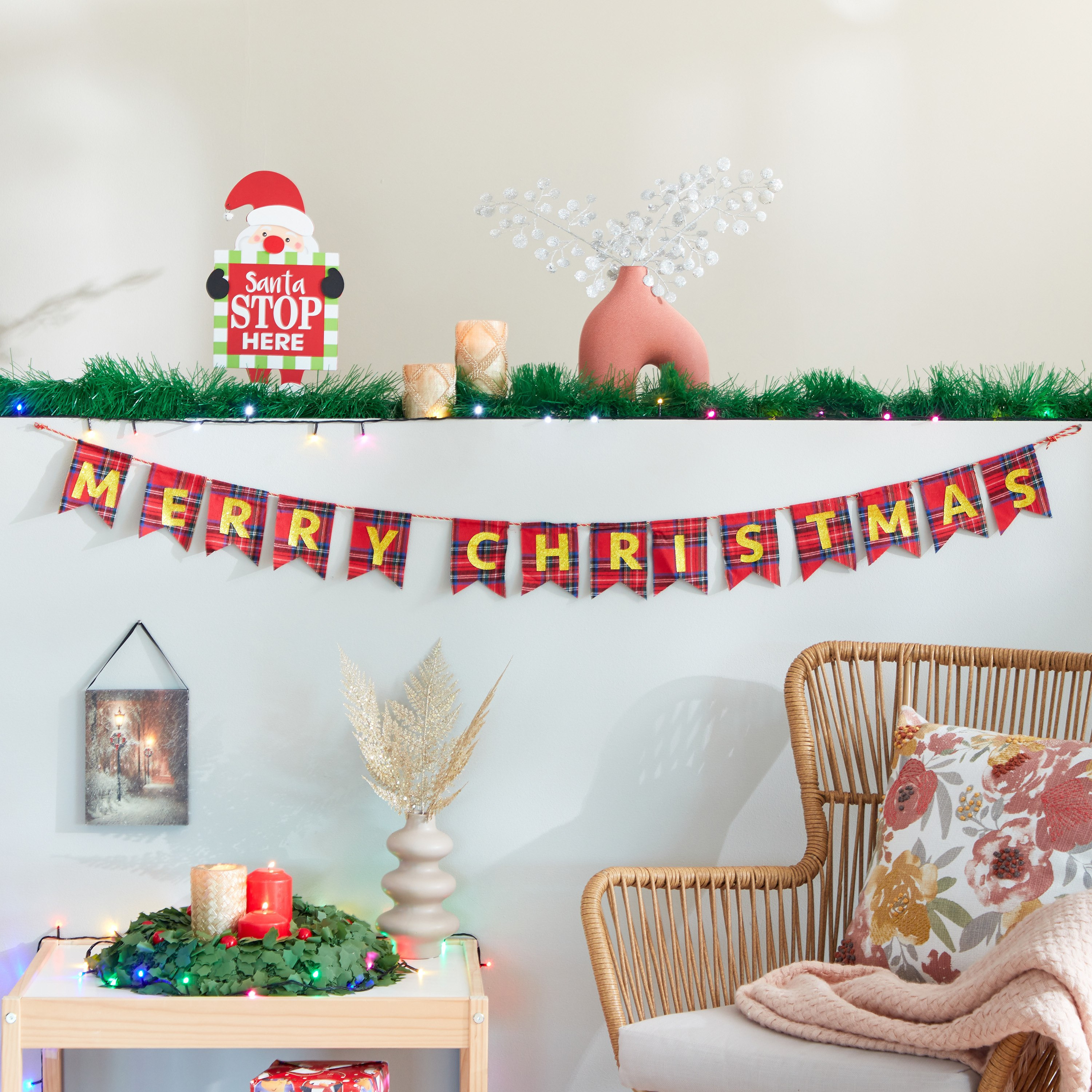 Eve Chamdol 4-Piece Glitter Leafy Pick Berries - 28x2x36 cm-hbxhomeware-hbxdecorandfurnishings-image-3
