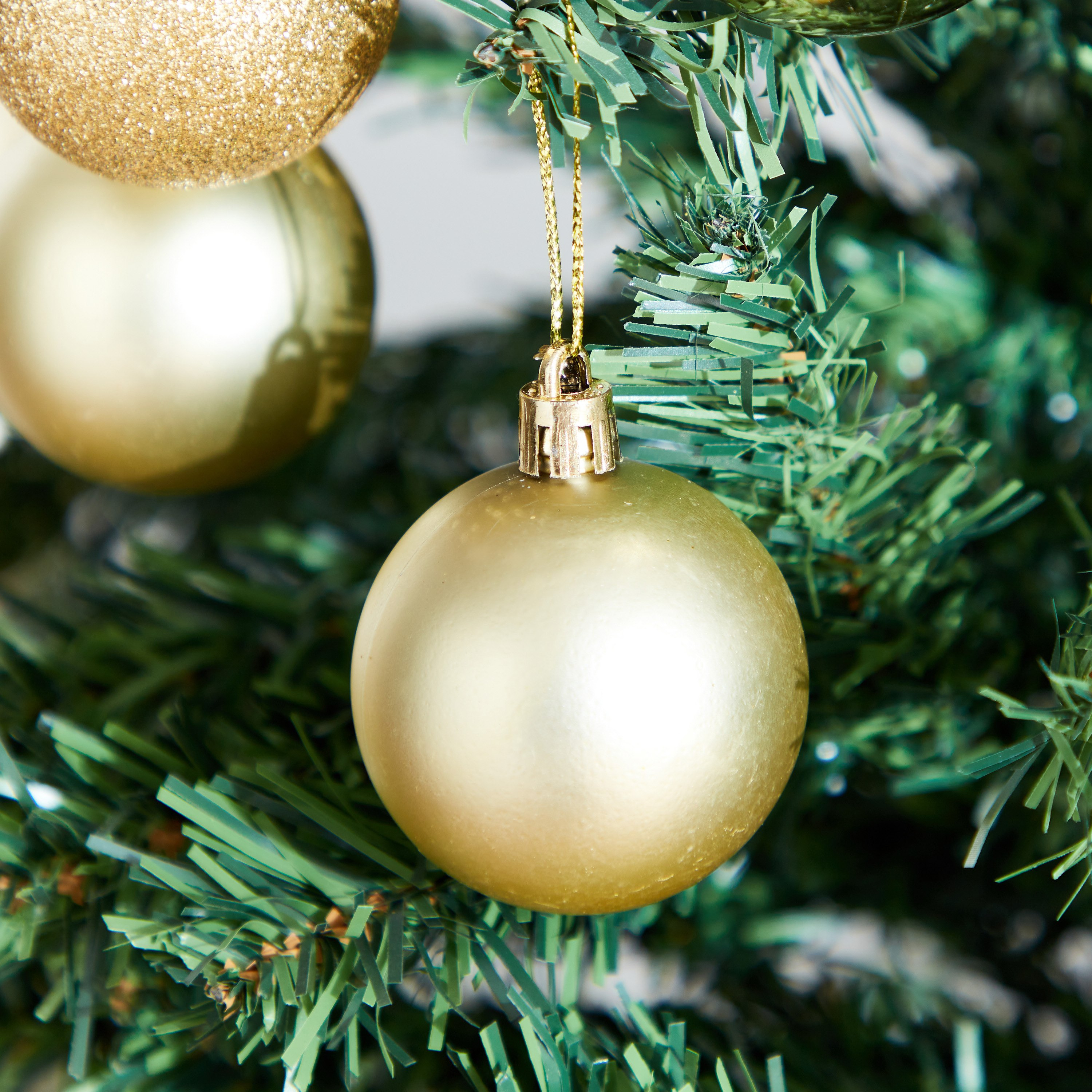 Eve Chamdol 12-Piece Baubles Set -16x10x55 cm-hbxdecorandfurnishings-homeaccessories-novelties-image-3