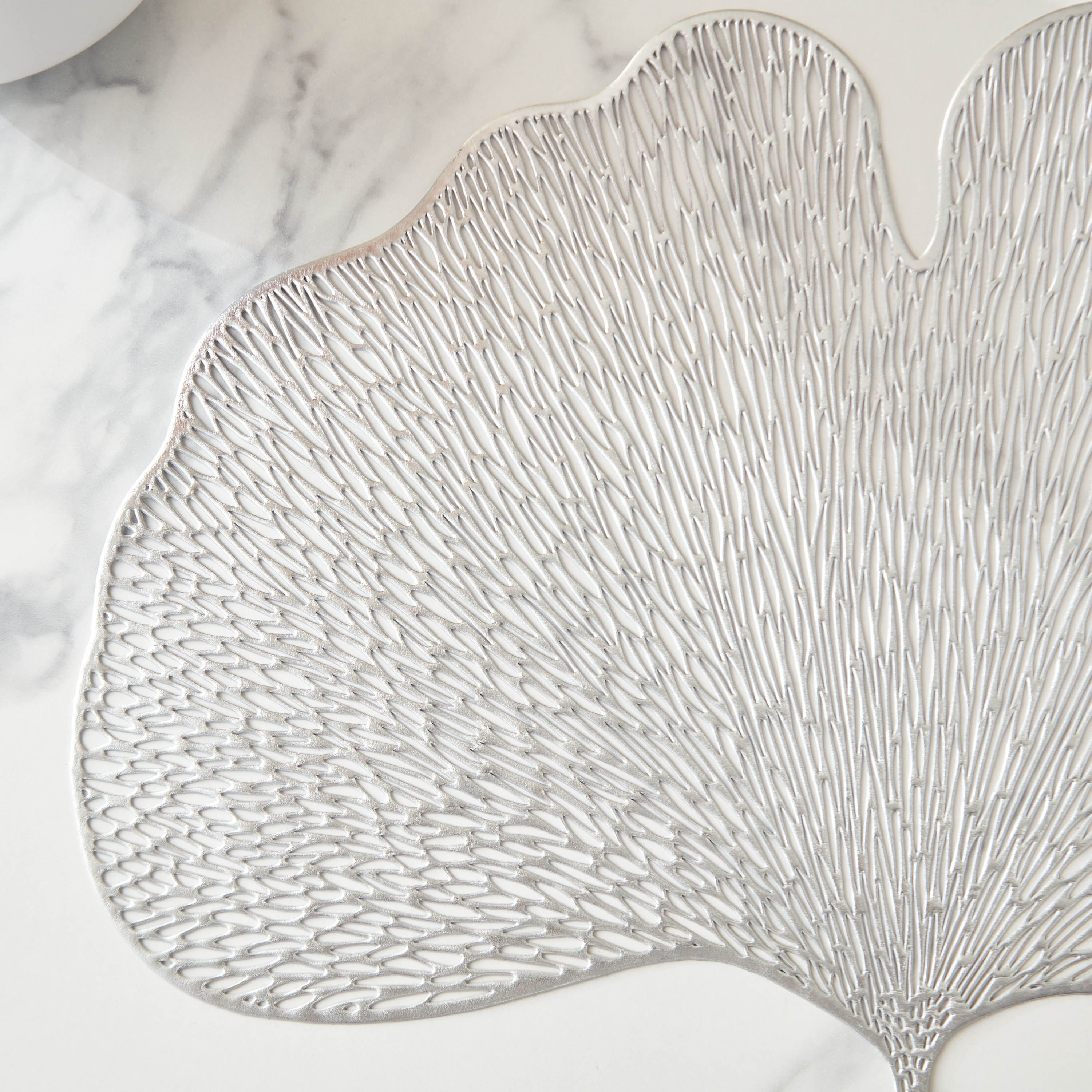 لبادة صحون بي في سي من ديفون - 45x30 سم-hbxdecorandfurnishings-homefurnishings-tablelinens-image-2