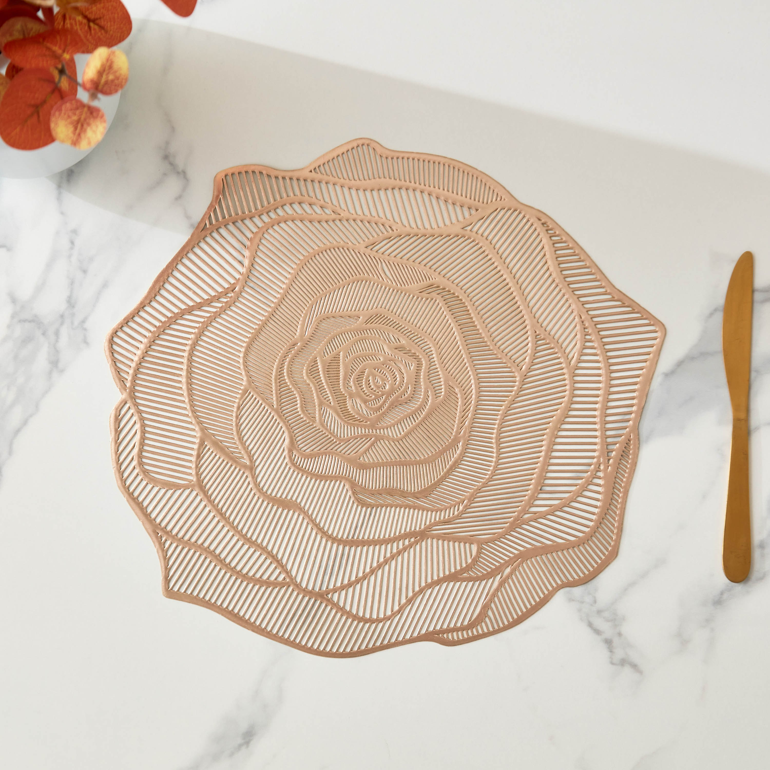لبادة صحون بي في سي من روزينا - 38 سم-hbxdecorandfurnishings-homefurnishings-tablelinens-image-1