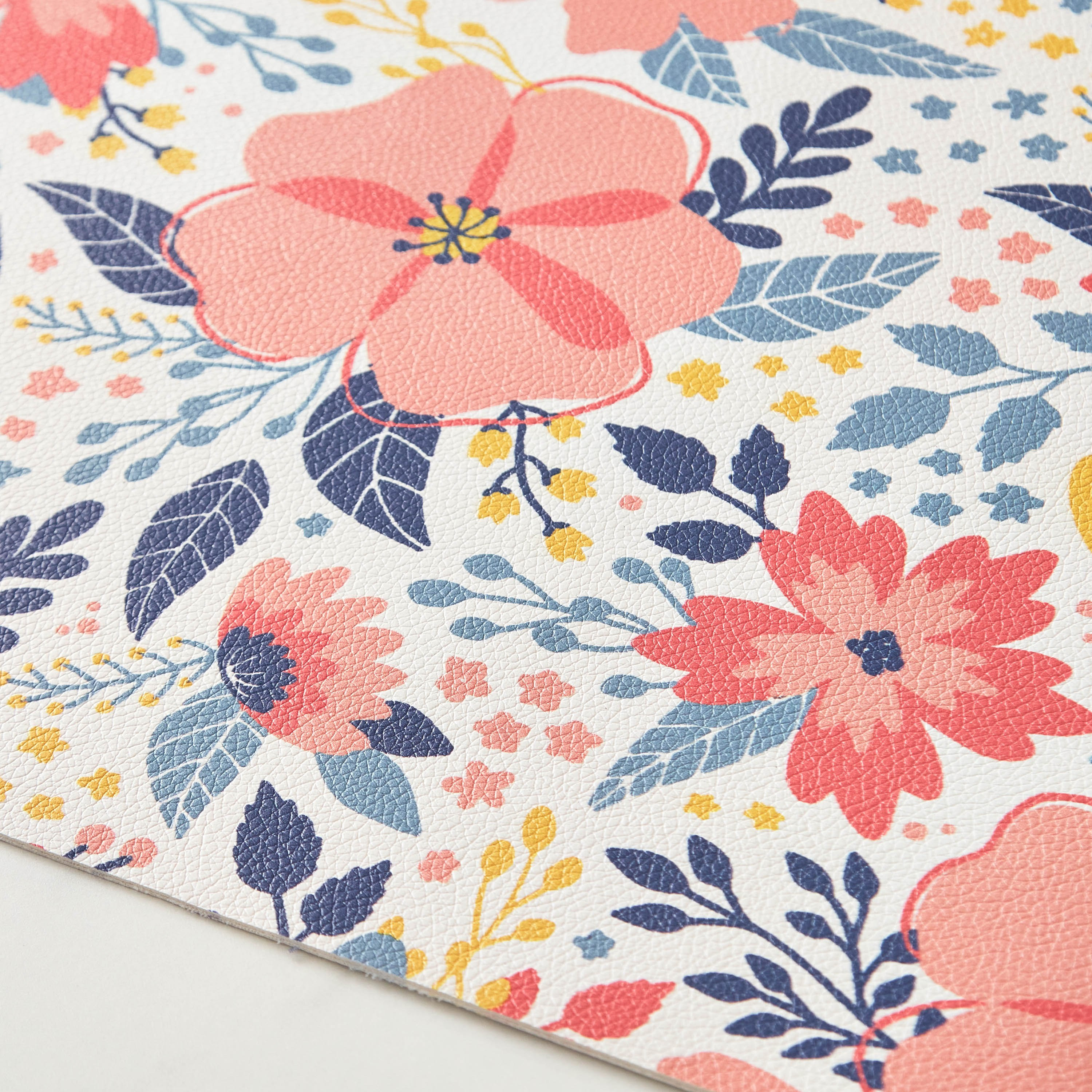 لبادة صحون بي في سي من فلورا ميدو - 30x45 سم-hbxdecorandfurnishings-homefurnishings-tablelinens-image-3