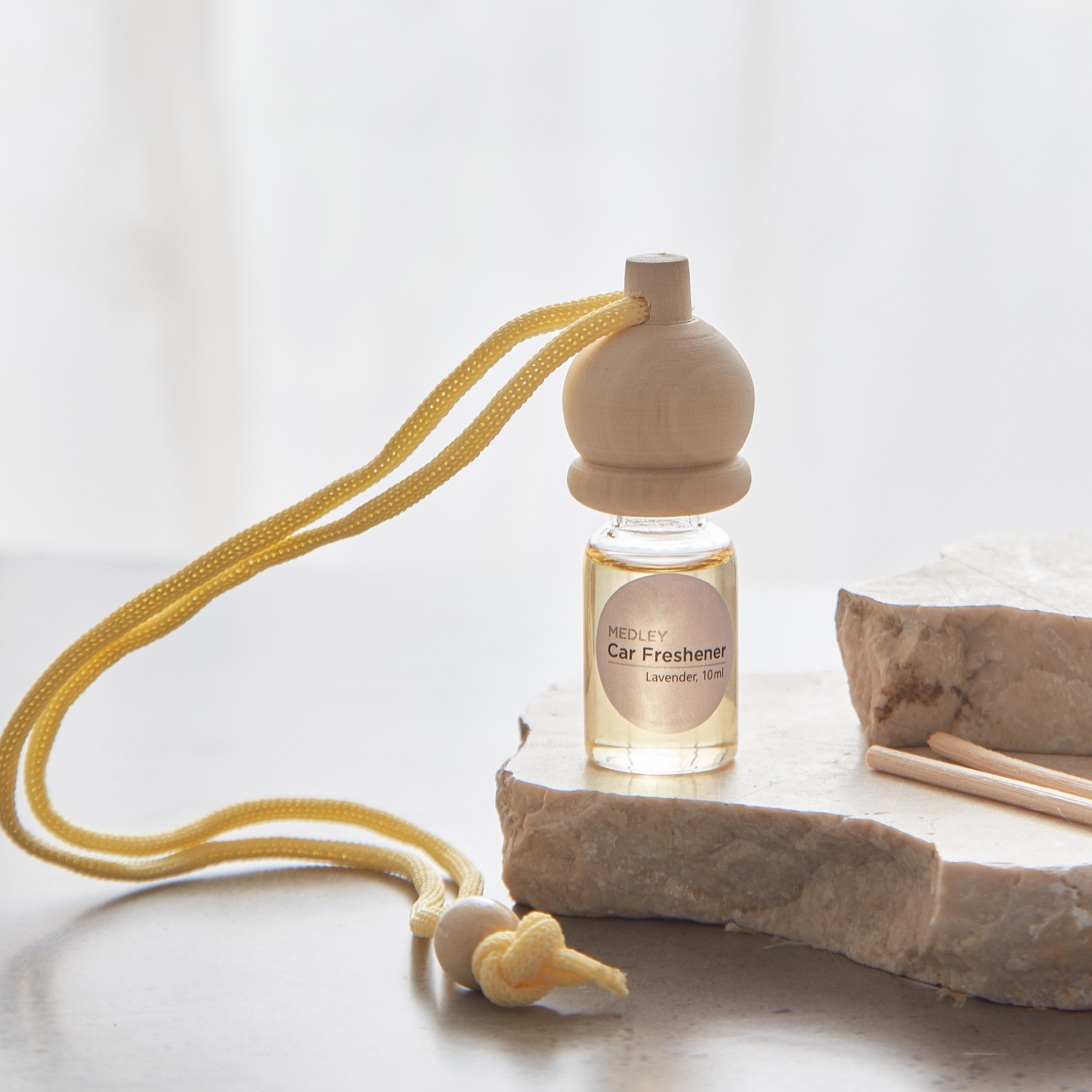 Medley Lavender Car Freshener - 10 ml-hbxdecorandfurnishings-homefragrance-roomfreshnersandaromamist-image-1