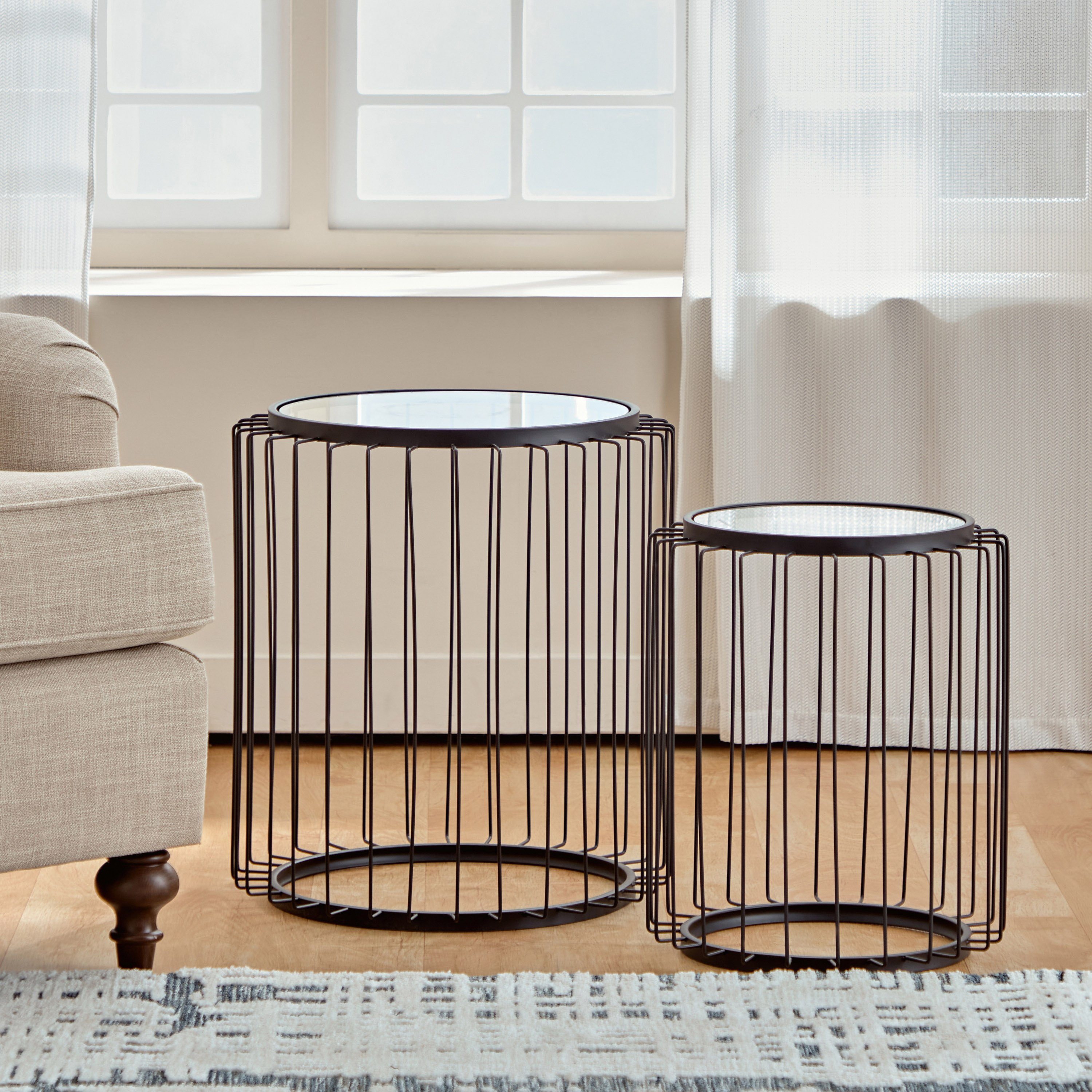 طاولة جانبية مستديرة من تيريون - طقم من قطعتين-hbxfurniture-livingroom-endtables-image-2