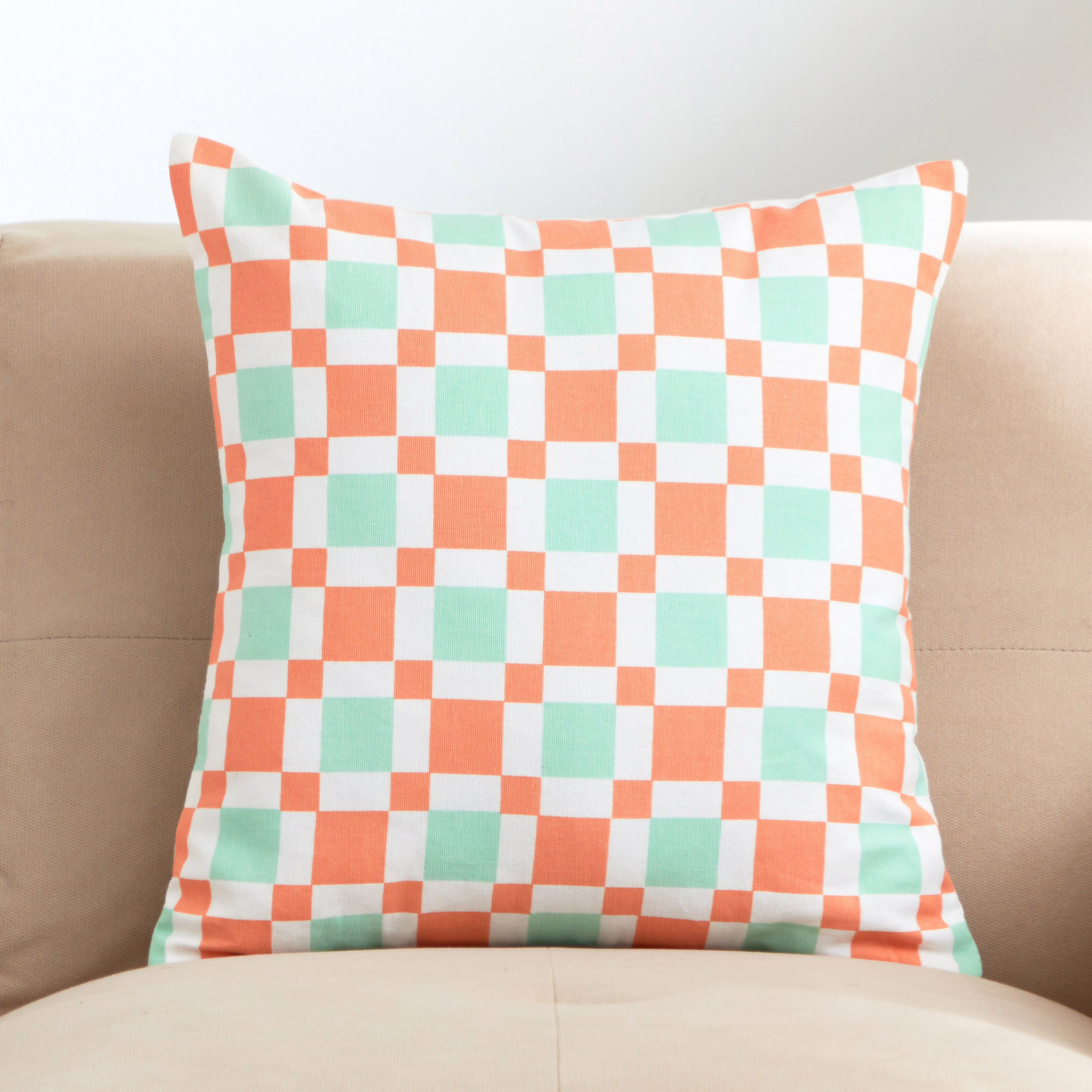 غطاء وسادة بطبعات من نوفا- 40x40 سم-hbxhomeware-cushionsandcovers-cushioncovers-image-1