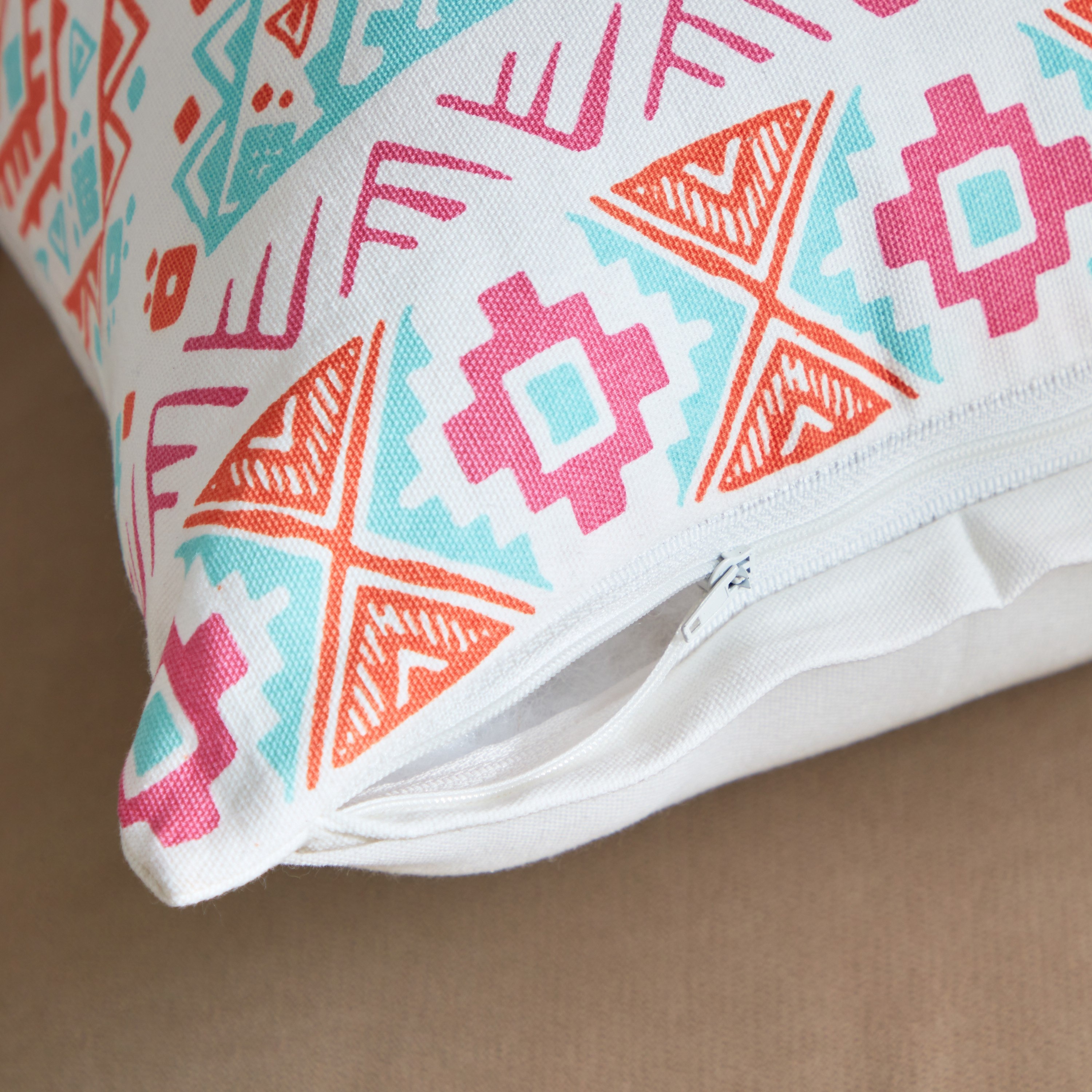 غطاء وسادة بطبعات من نوفا - 50x50 سم-hbxhomeware-cushionsandcovers-cushioncovers-image-3
