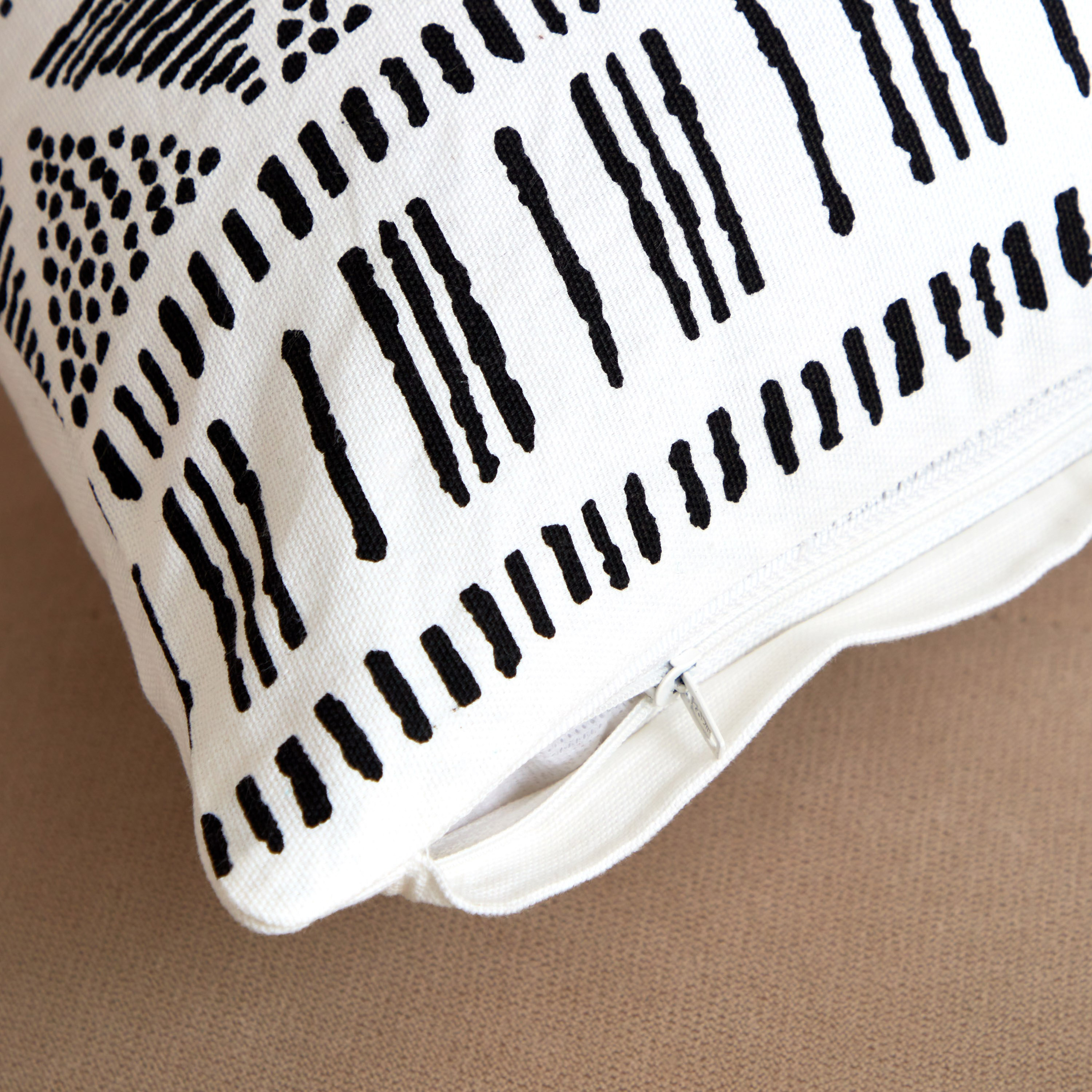 غطاء وسادة بطبعات نوفا أريان - 30x50 سم-hbxhomeware-cushionsandcovers-cushioncovers-image-3
