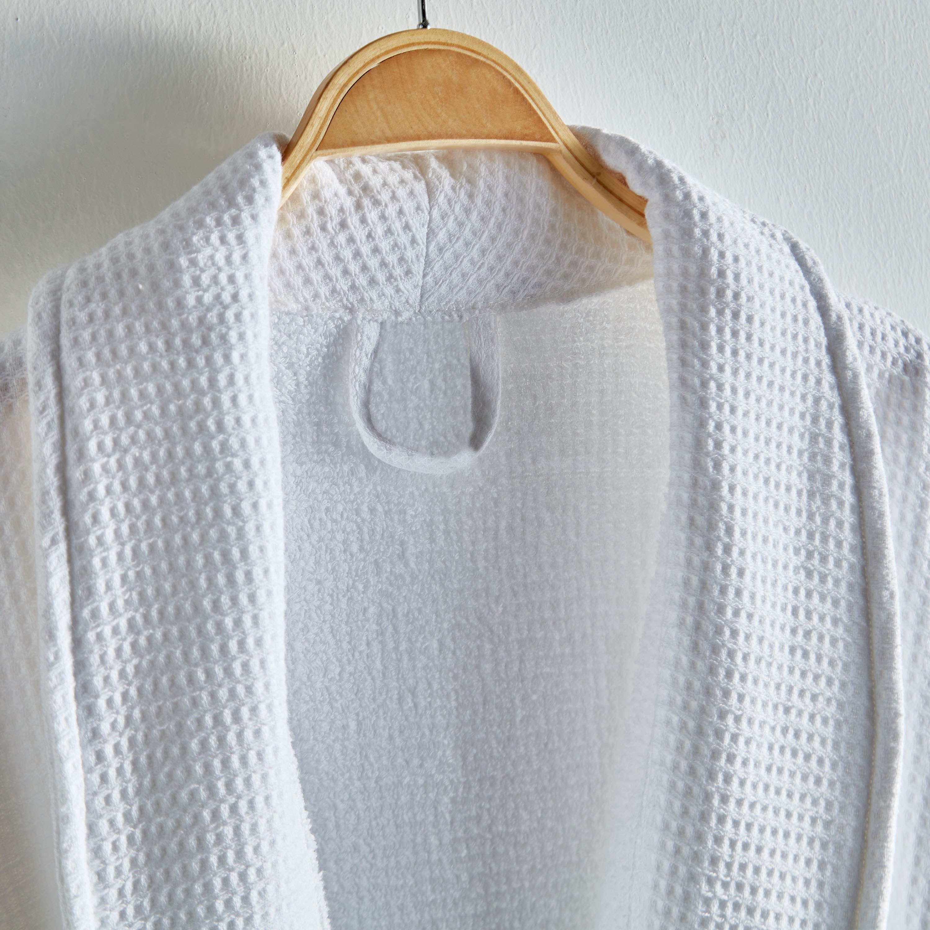 روب استحمام قطن تيري وافل من لوكس - متوسط-hbxbathroom-bathroomtextiles-image-3