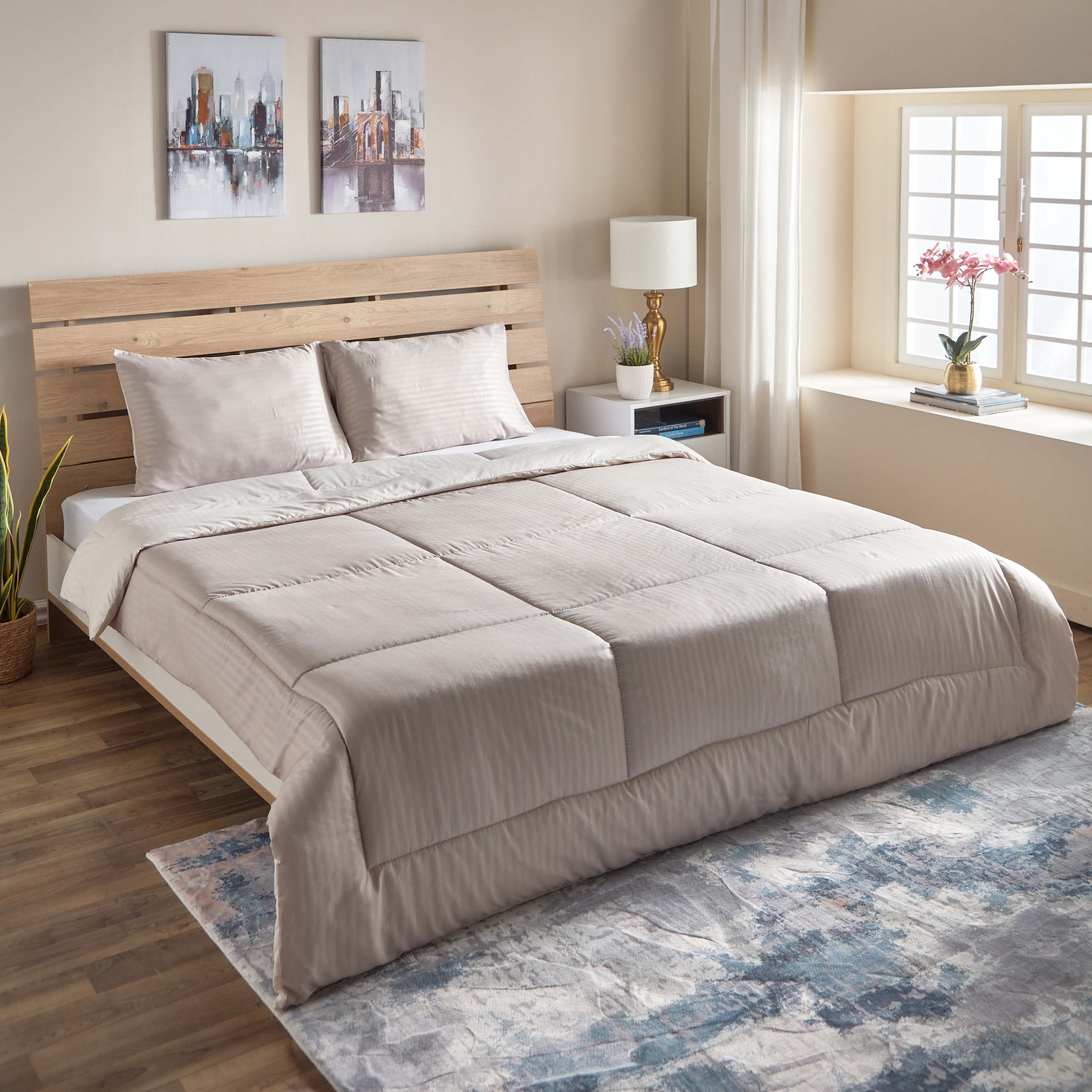 طقم لحاف كينج من الألياف الدقيقة يستخدم على الوجهين 3 قطع من بريستول - 220x240 سم-hbxhomeware-hbxdecorandfurnishings-image-1