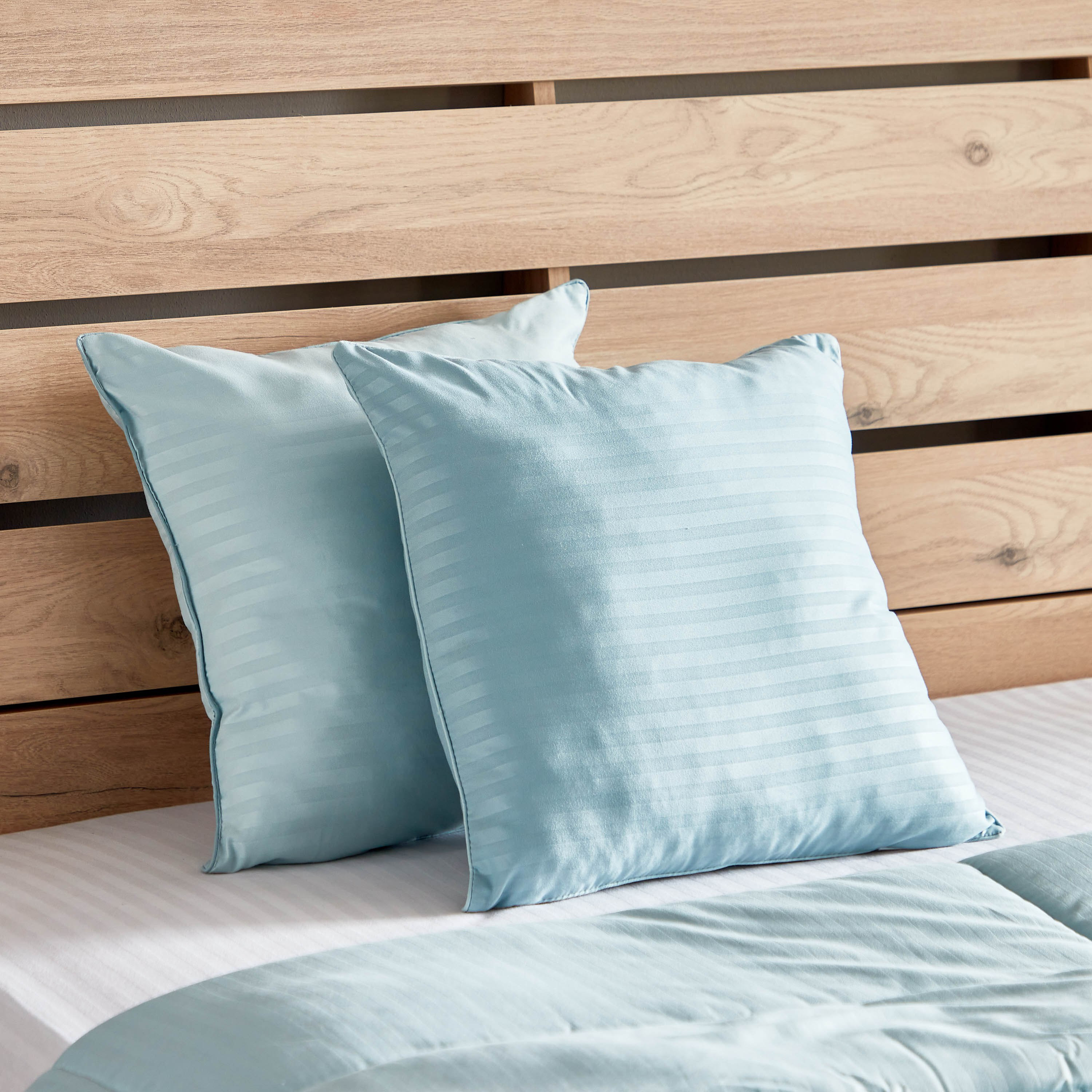 طقم وسائد محشوة قطعتين من الألياف الدقيقة من بريستول - 45x45 سم-hbxbedroom-bedding-cushionsandcovers-filledcushions-image-1