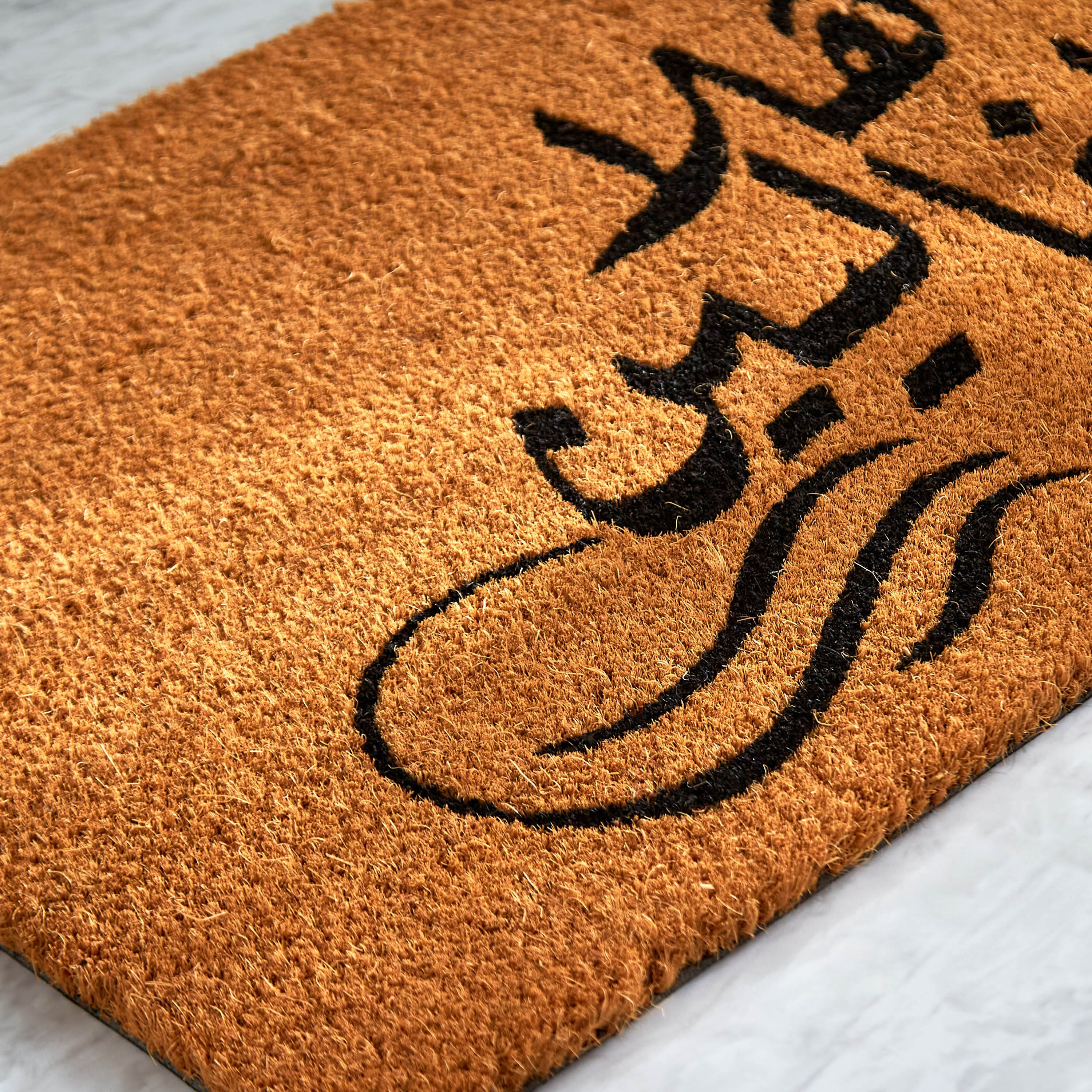 سجادة باب من ألياف جوز الهند بطبعات عربية - 40x75 سم-hbxhomeware-hbxlivingroom-image-3
