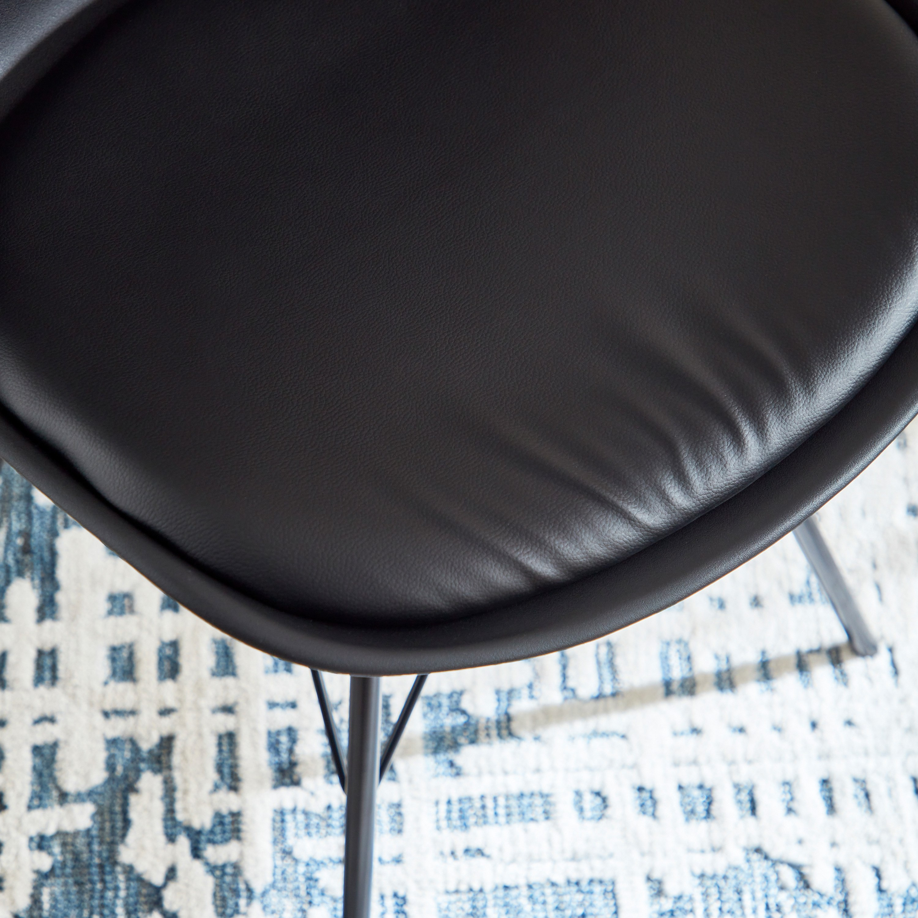 كرسي سُفرة إلفيس من فينلاند-hbxdiningroom-diningchairs-image-7